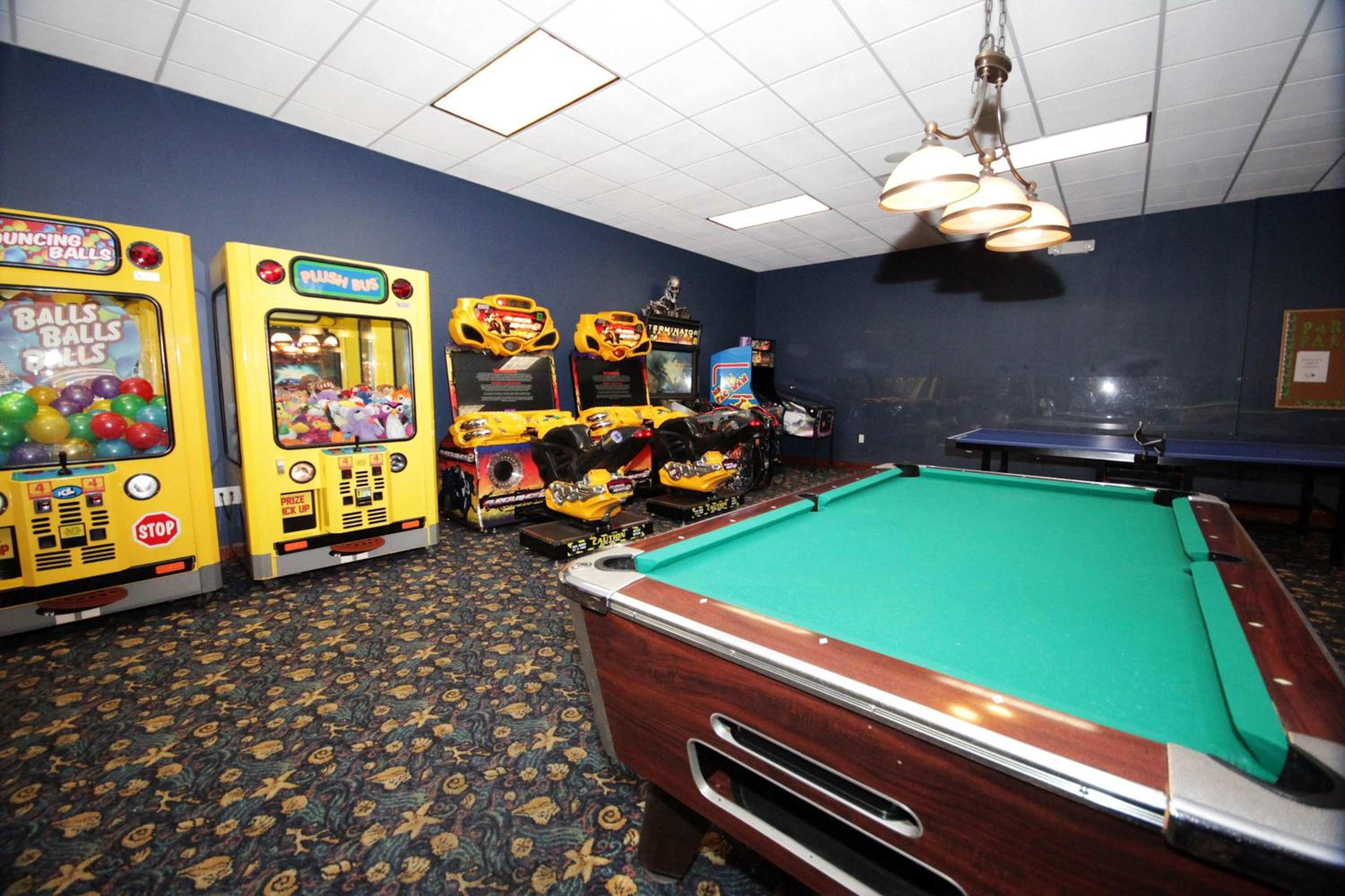 Themed 5Bd Paradise Palms Close to Disney w Pool 8951