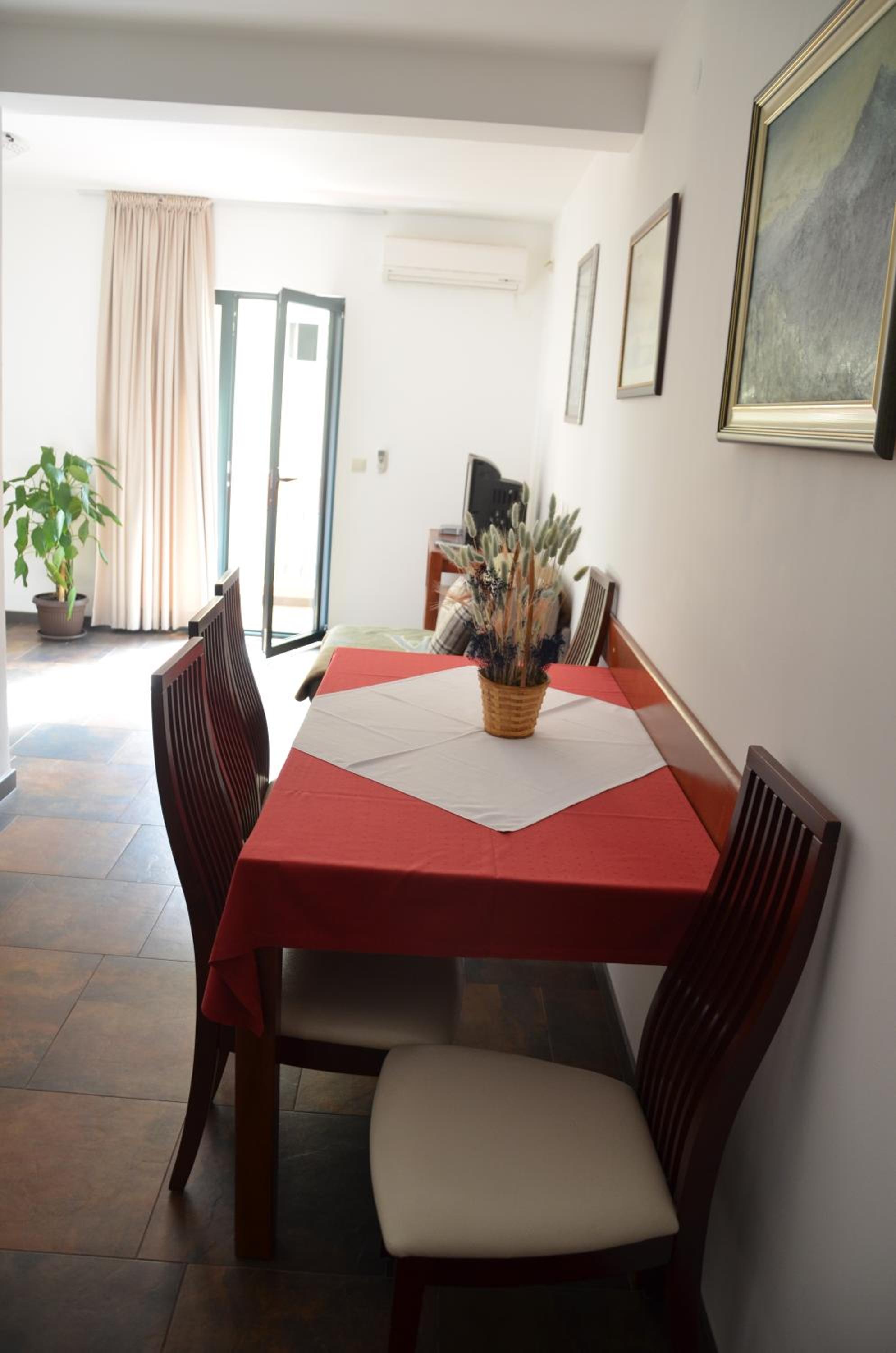 Lero Apartments