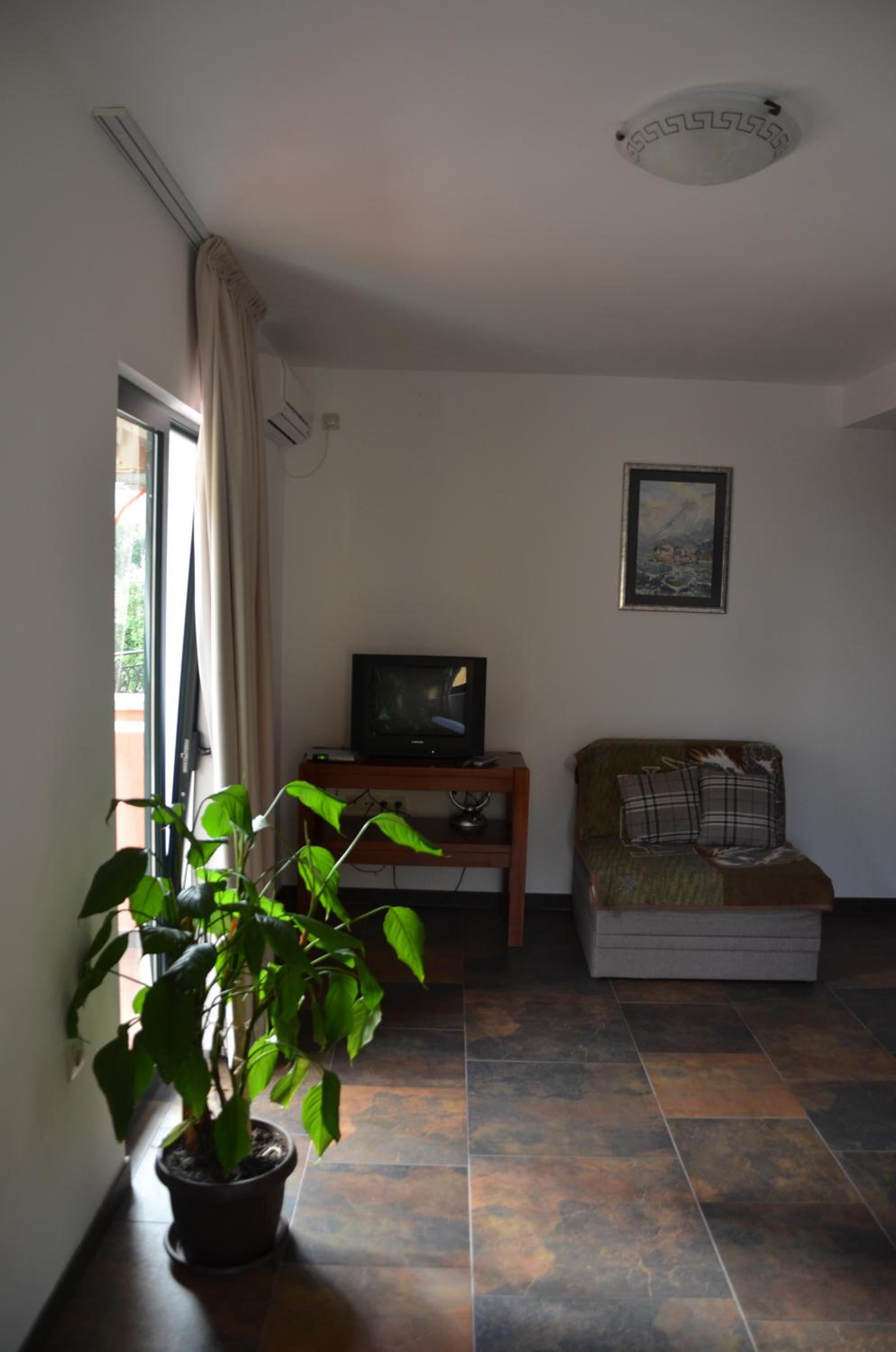 Lero Apartments
