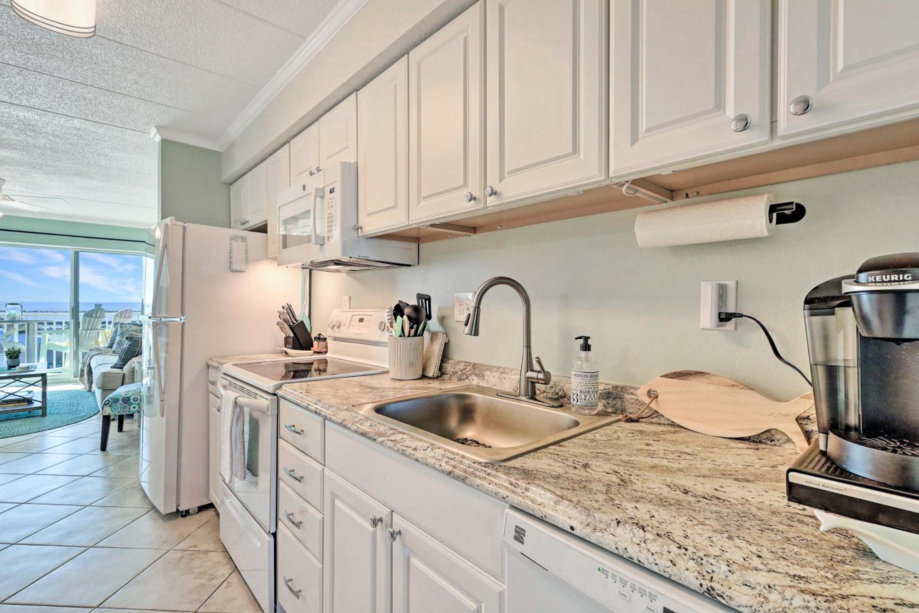 BeachBox II - The One with Panoramic Inlet Views - Couple's Corner - Assateague House 411