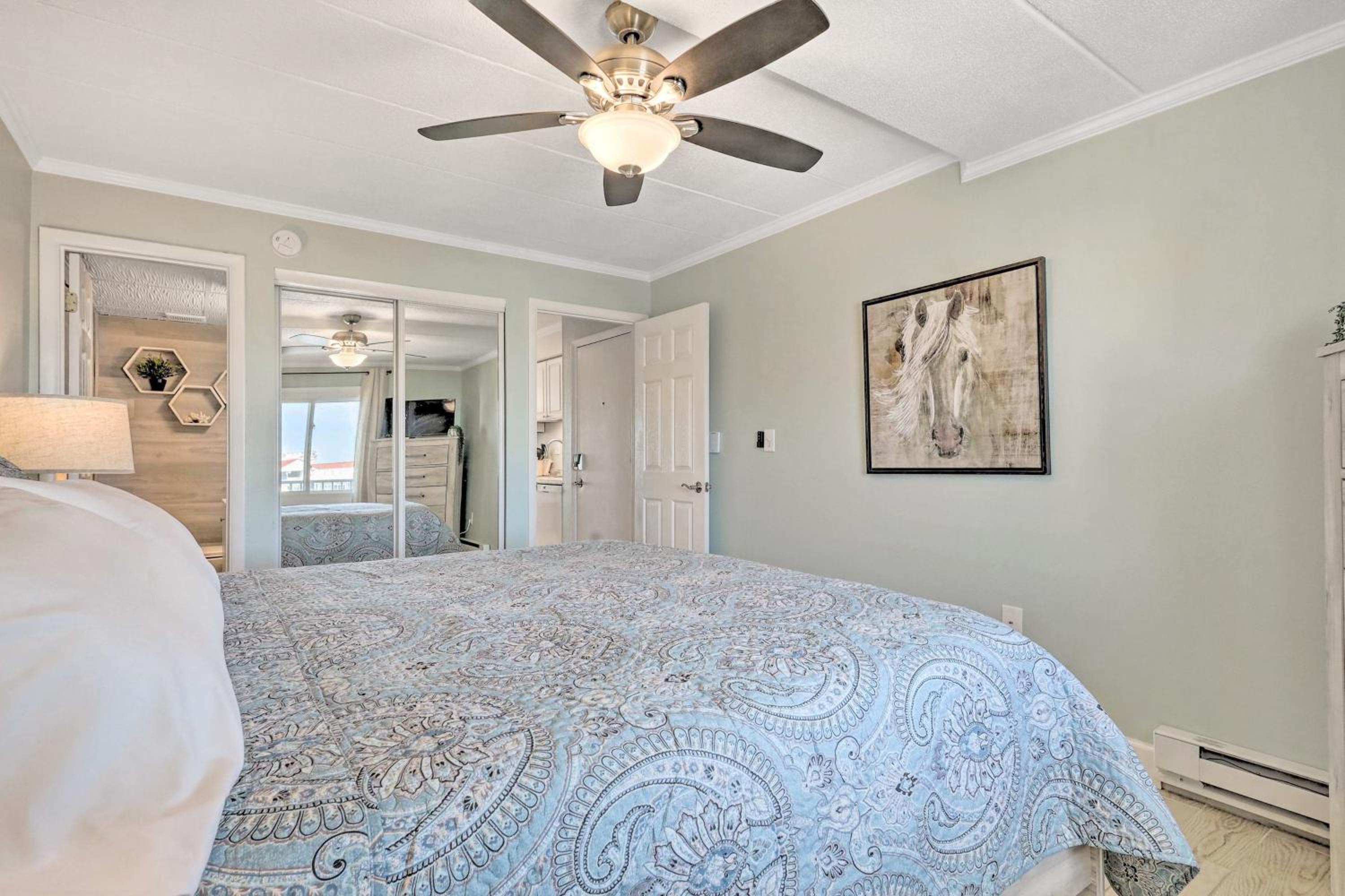 BeachBox II - The One with Panoramic Inlet Views - Couple's Corner - Assateague House 411