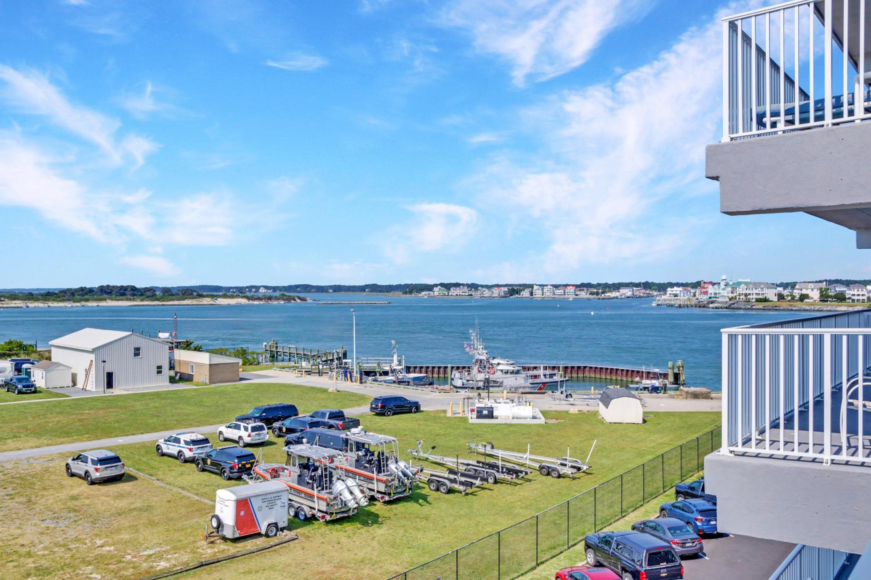 BeachBox II - The One with Panoramic Inlet Views - Couple's Corner - Assateague House 411