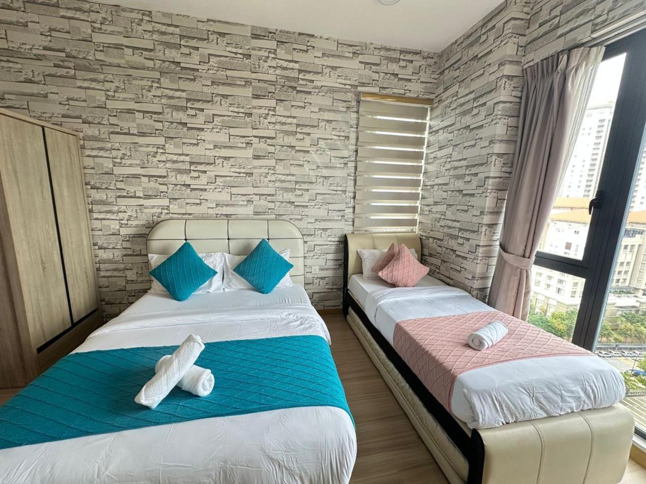 Seaview 2BR Suite with Pool & bathtub near Gurney Jazz Suites