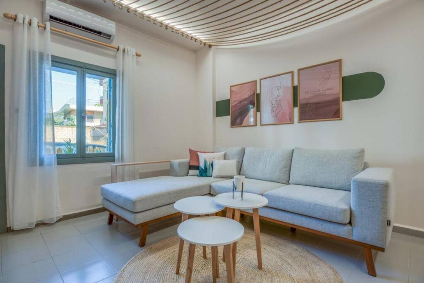 Agrius - Elegant Studio & Balcony in Batroun