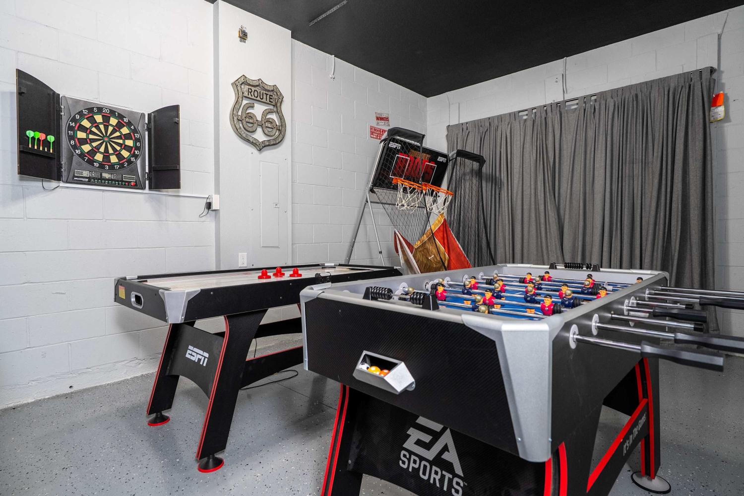 Stunning 4Bd w Pool Gameroom Solara Resort 9008