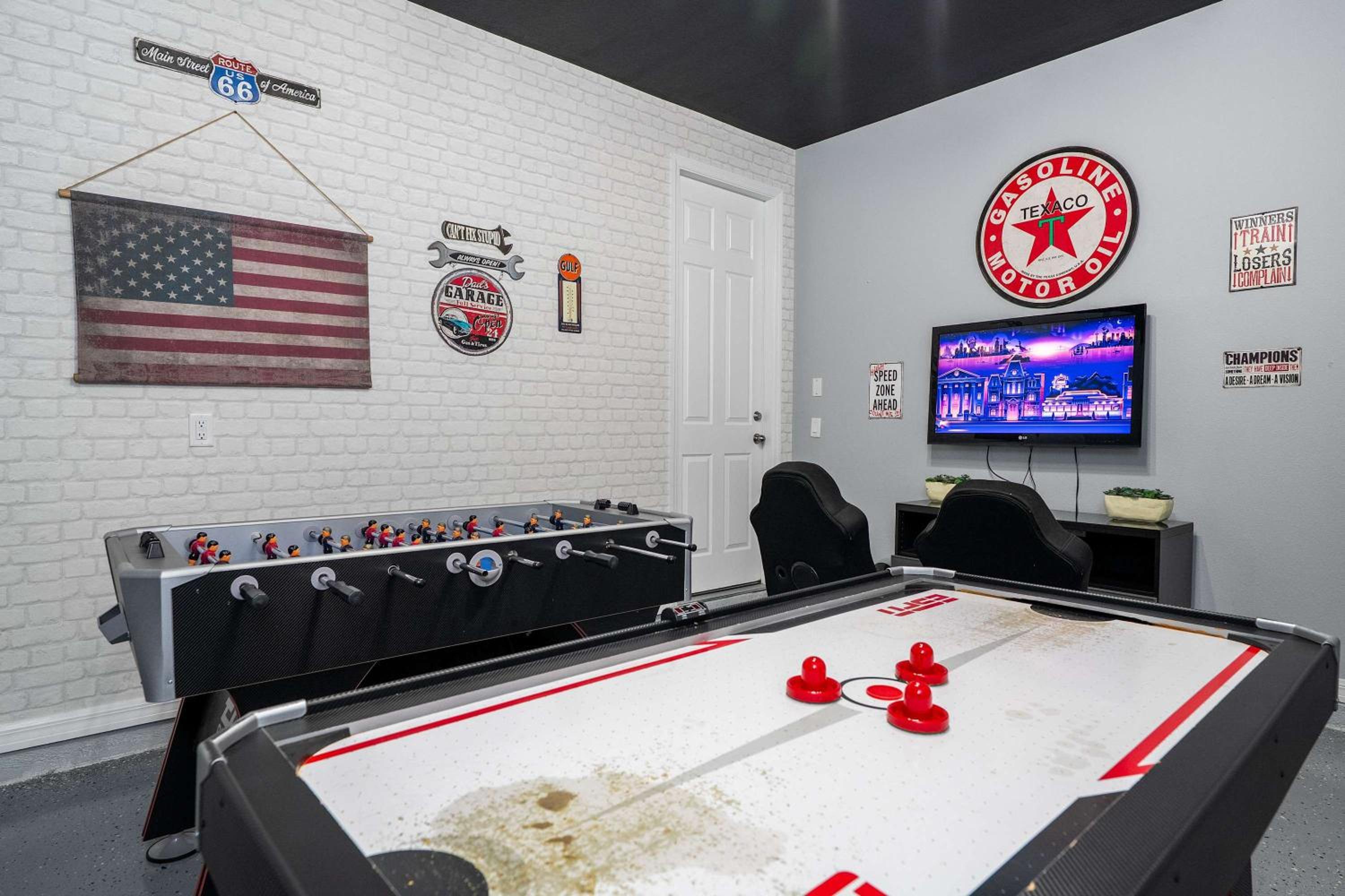 Stunning 4Bd w Pool Gameroom Solara Resort 9008