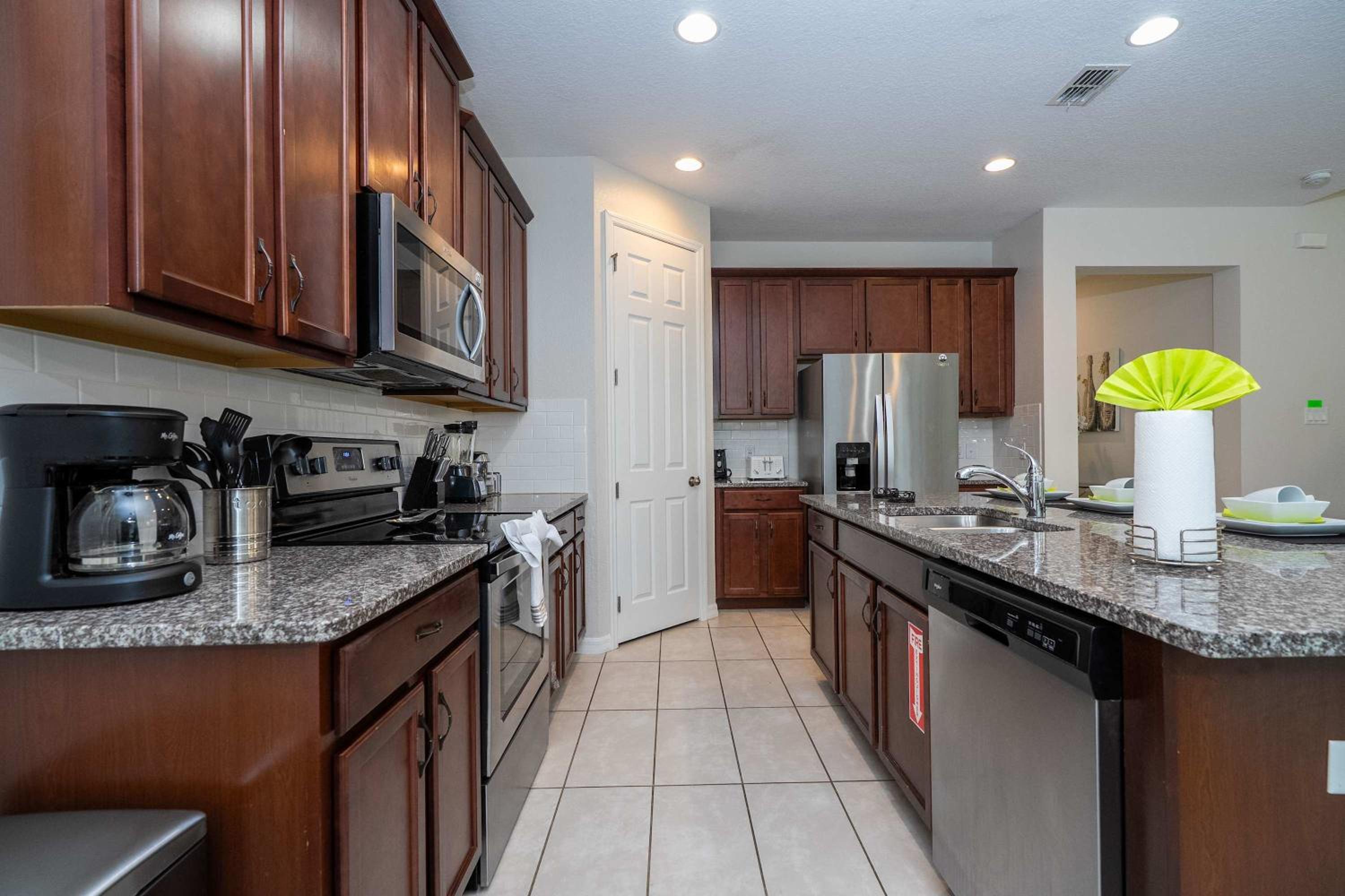 Stunning 4Bd w Pool Gameroom Solara Resort 9008