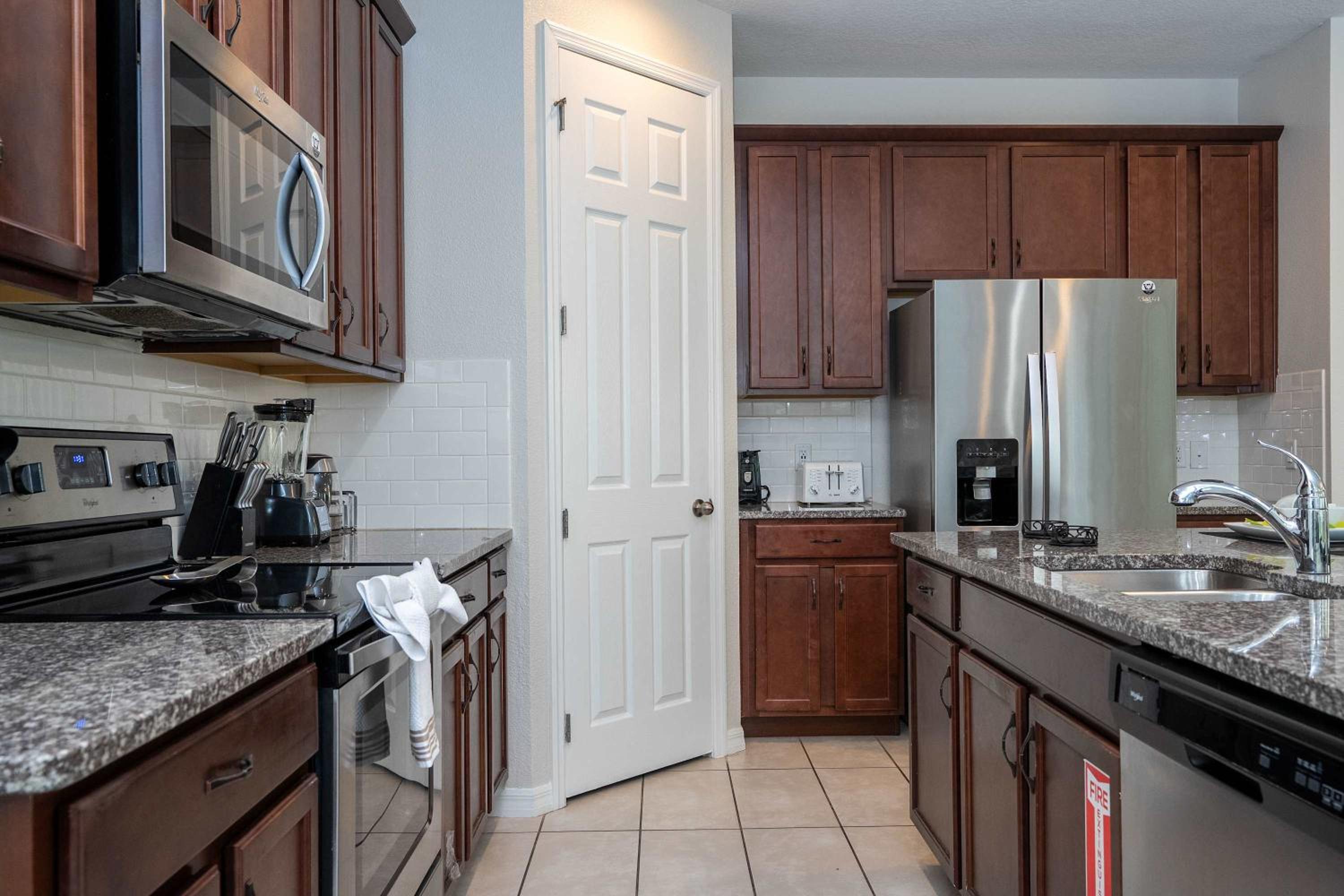 Stunning 4Bd w Pool Gameroom Solara Resort 9008