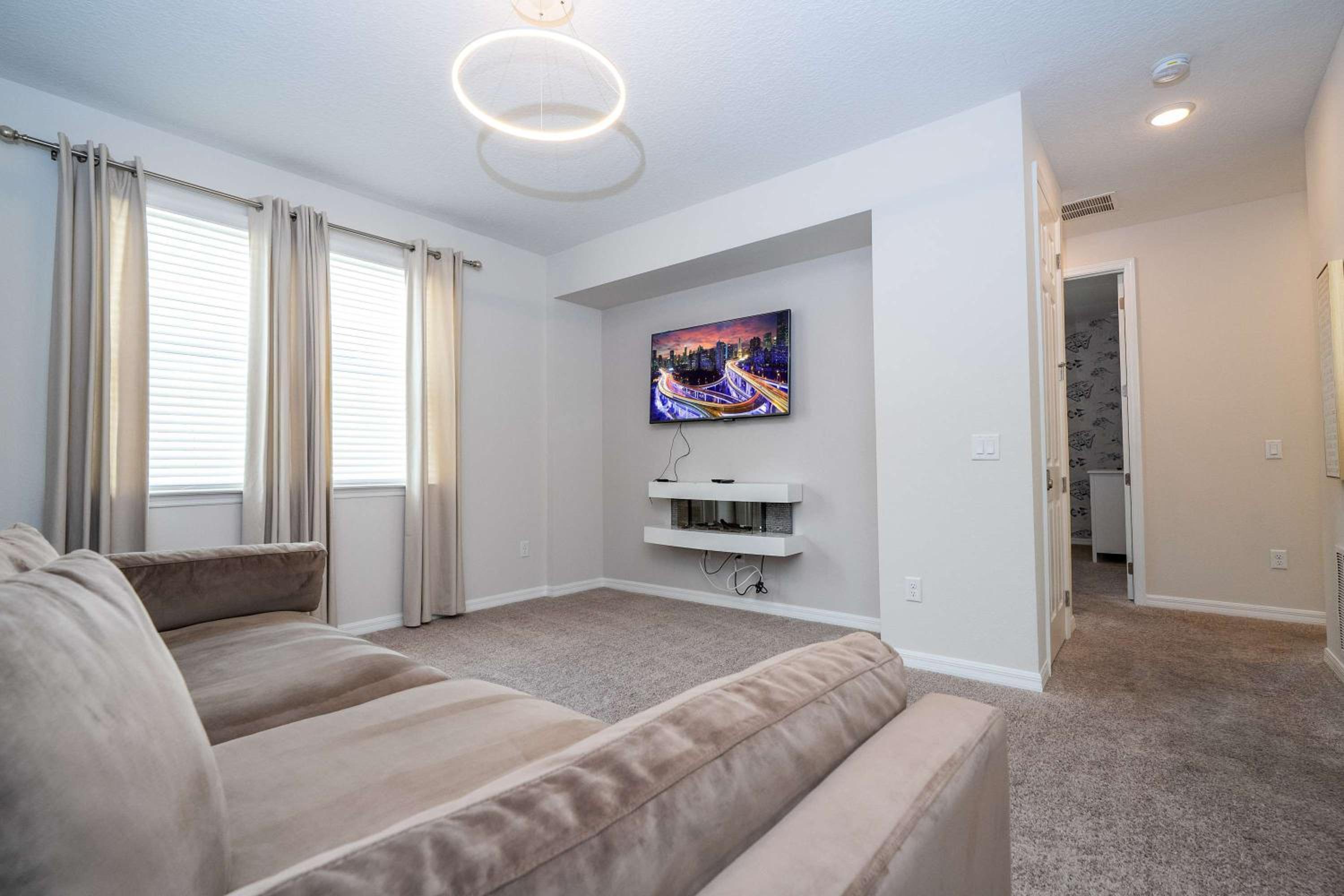 Stunning 4Bd w Pool Gameroom Solara Resort 9008