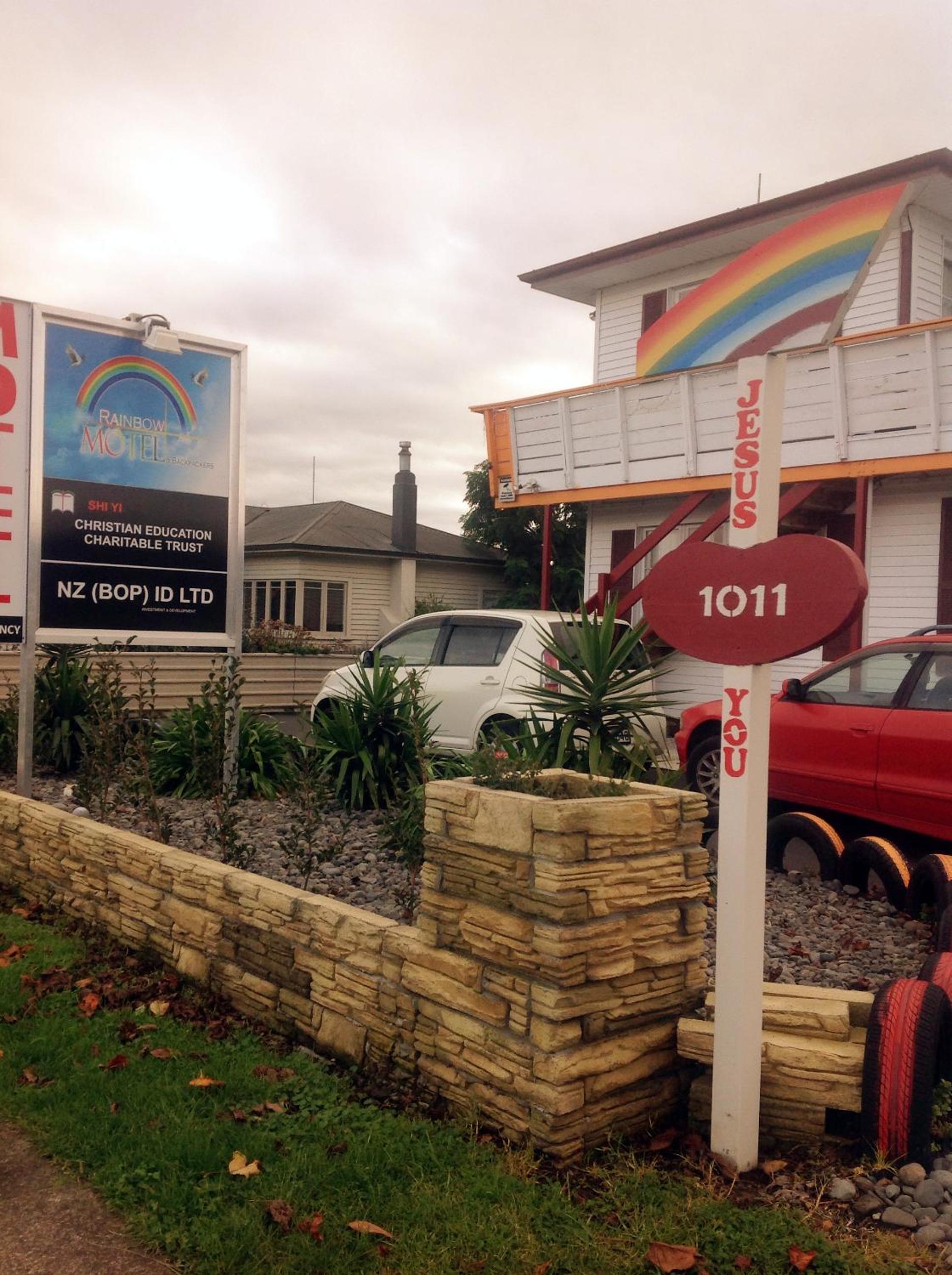 Rainbow Motel & Guest House