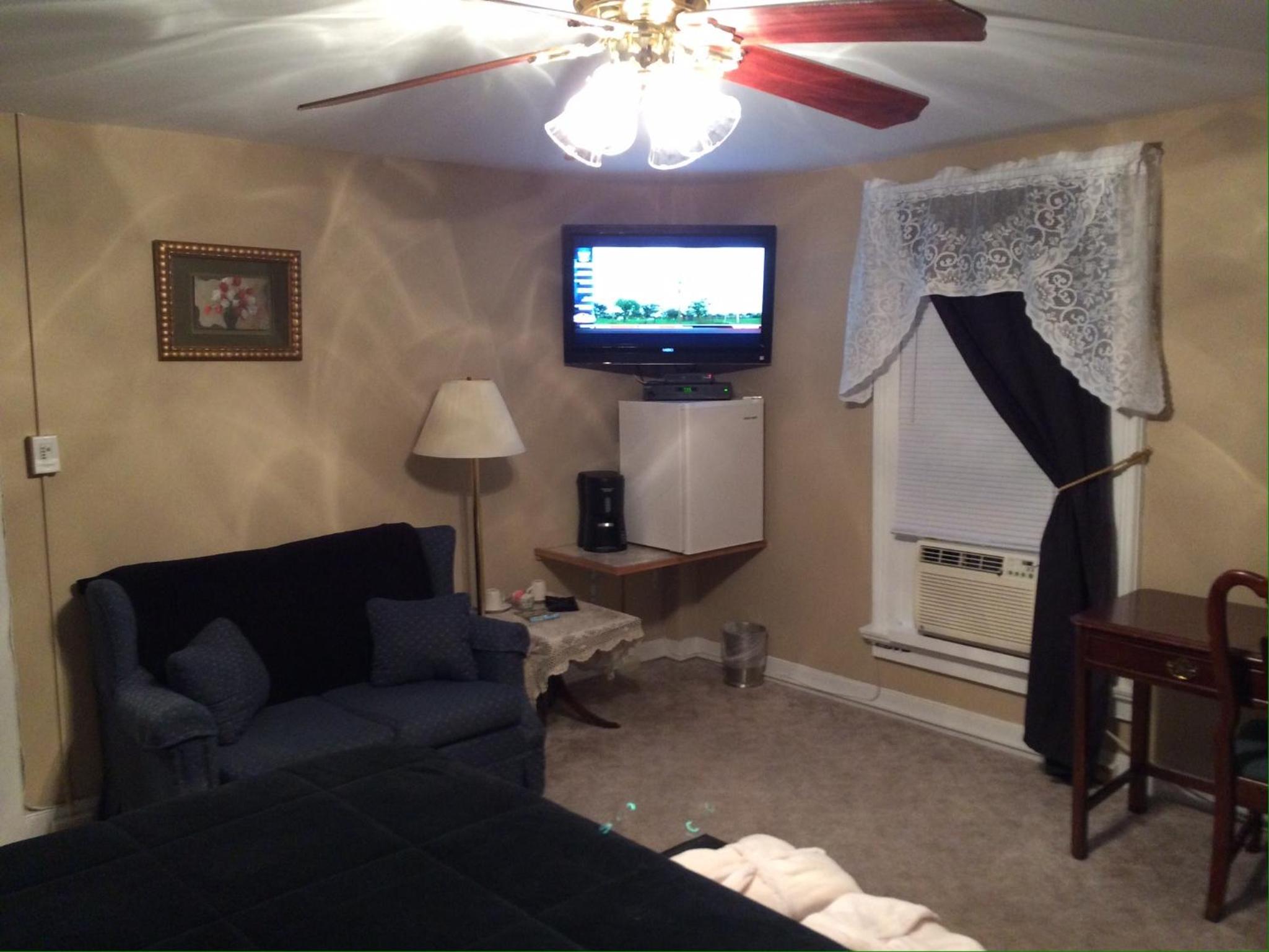 The Tunnicliff Inn view 5