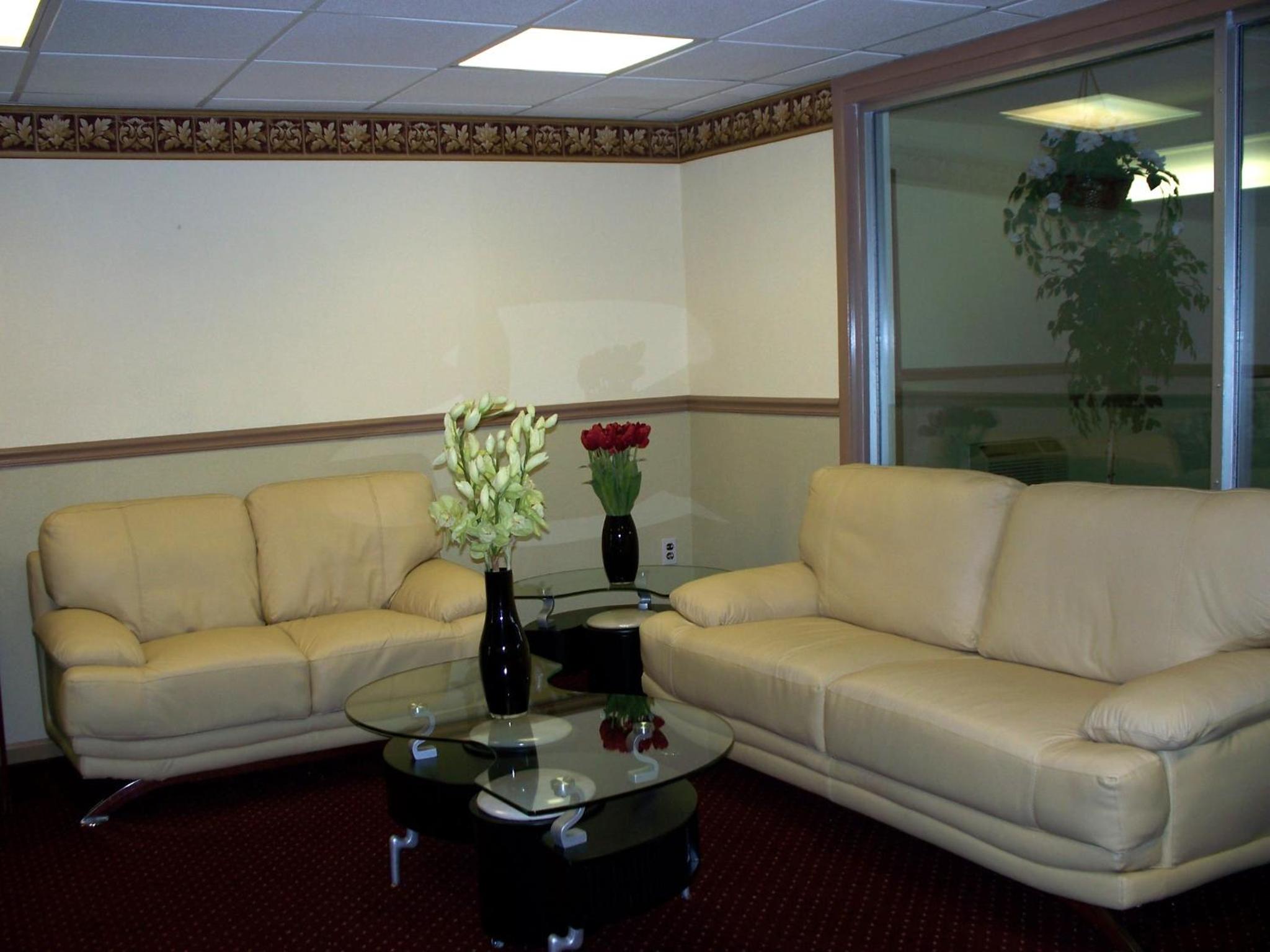 Budget Inn & Suites