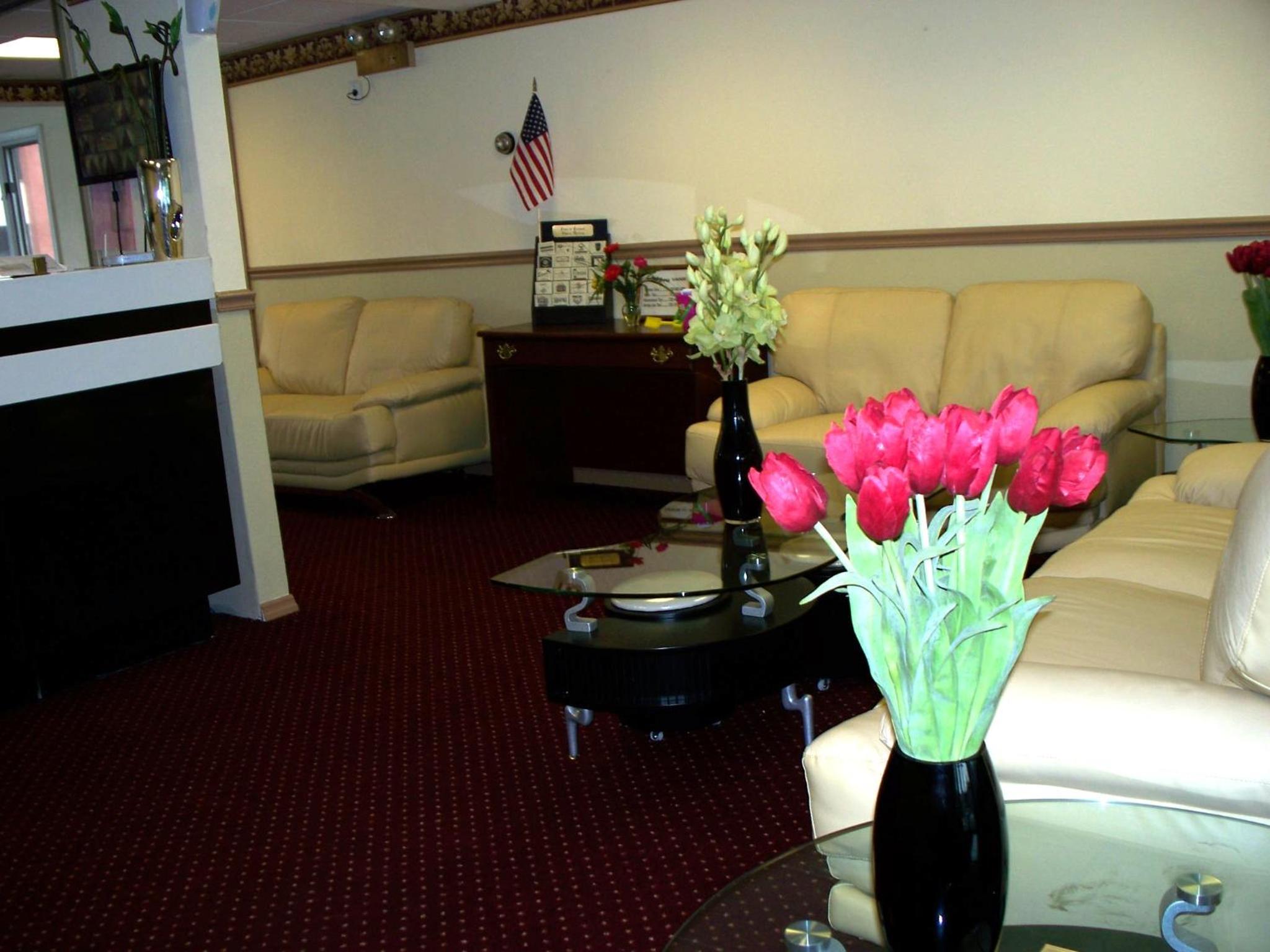 Budget Inn & Suites