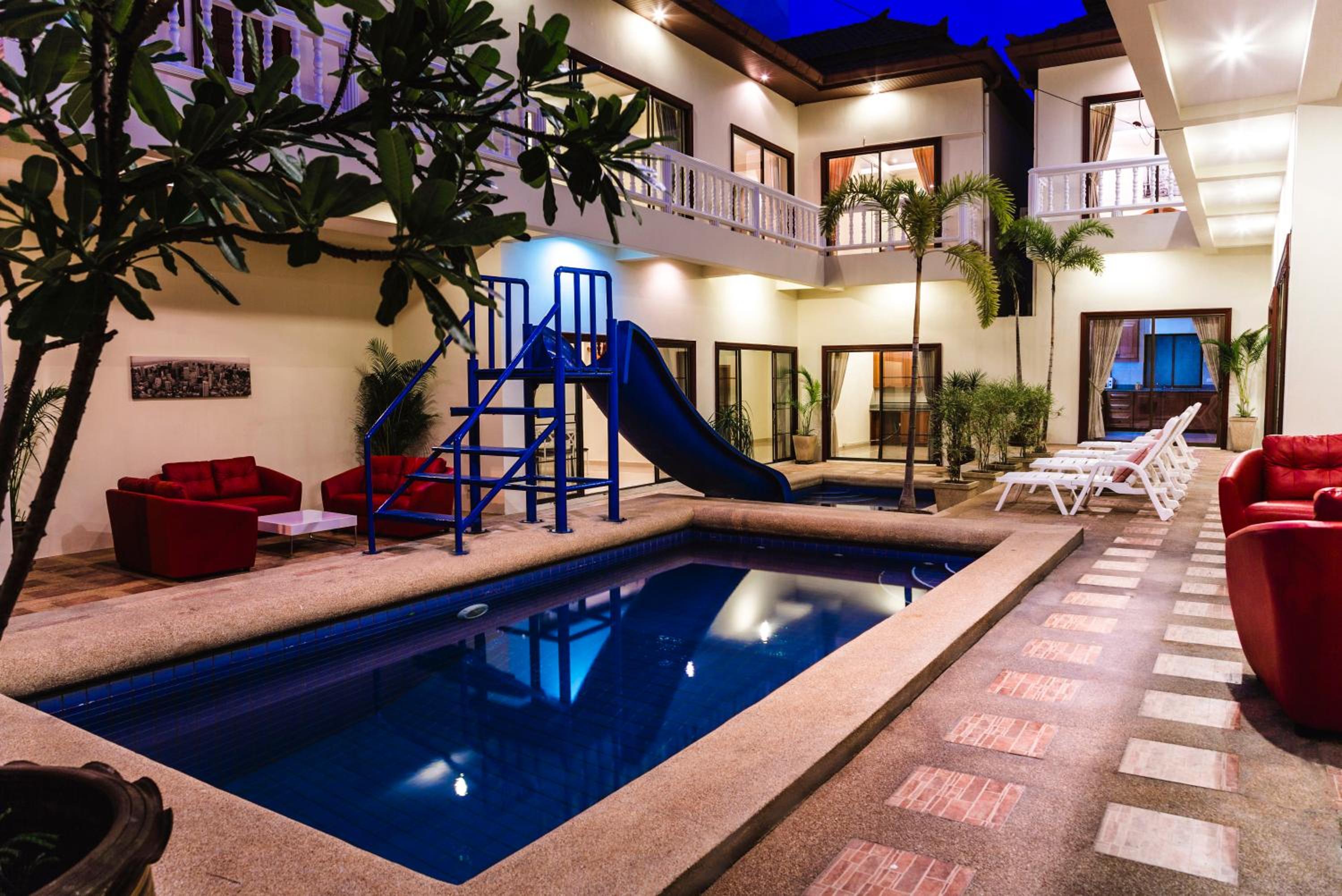 Avoca Pool Villas