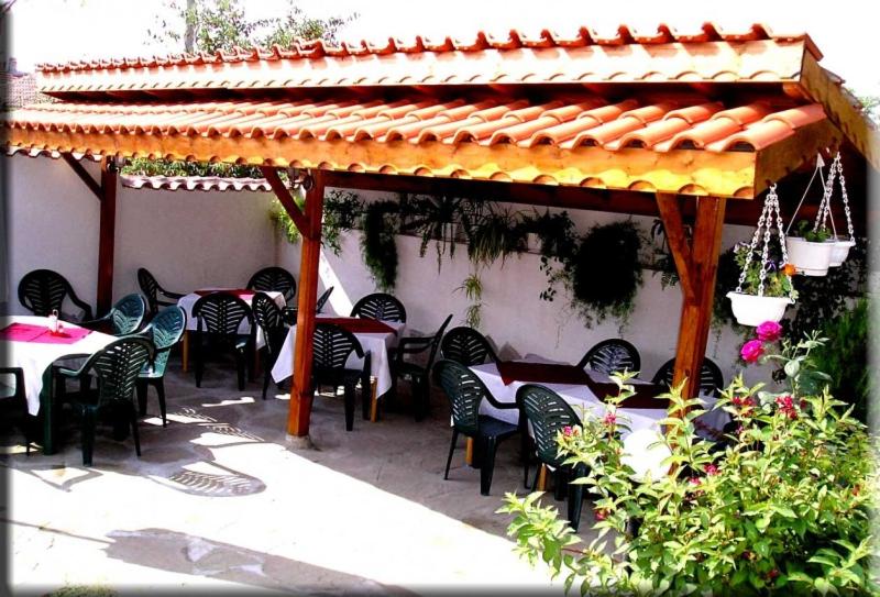 Papanovata House