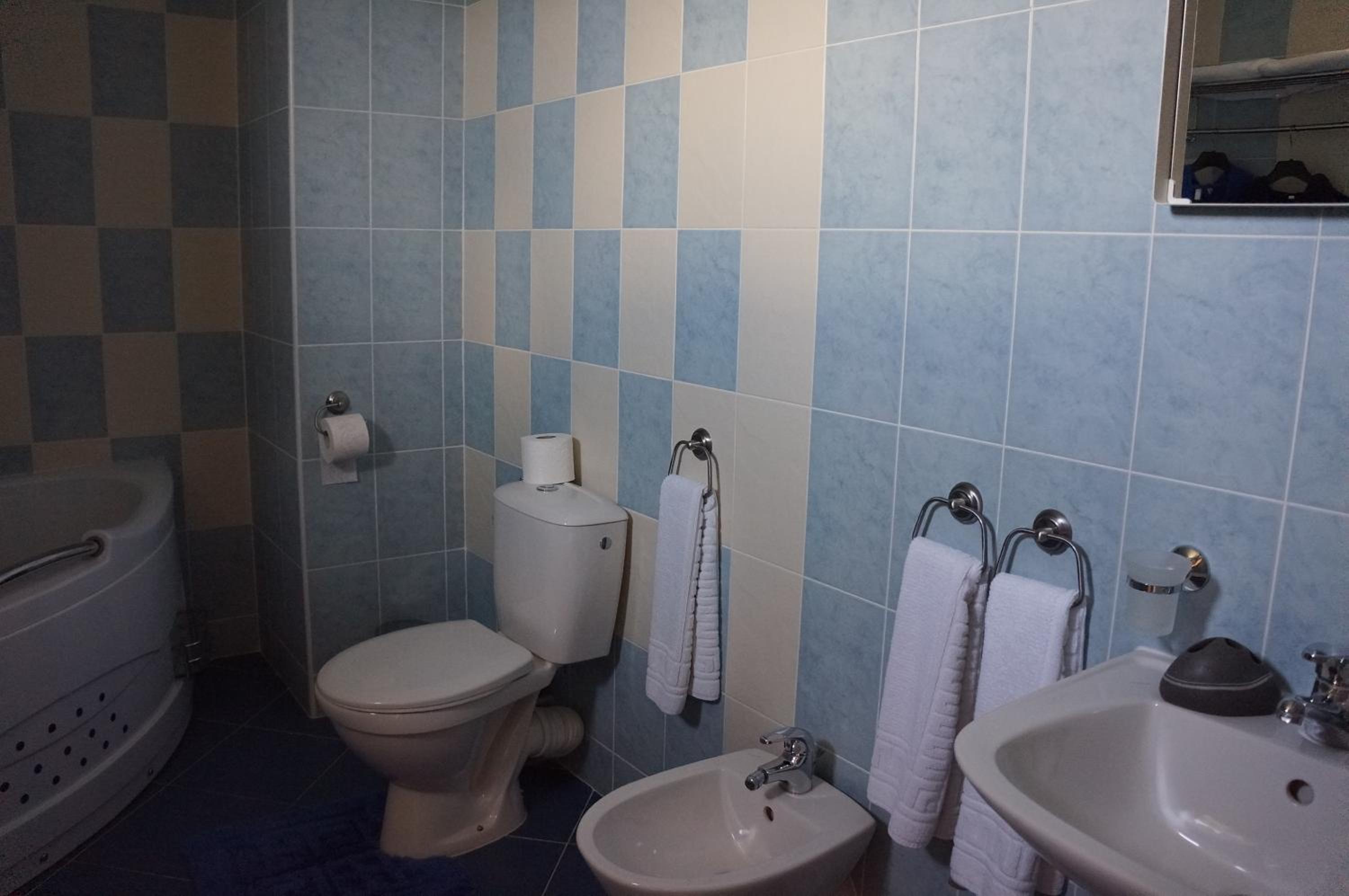 Guest House Golden Flake 4km from Bolata beach
