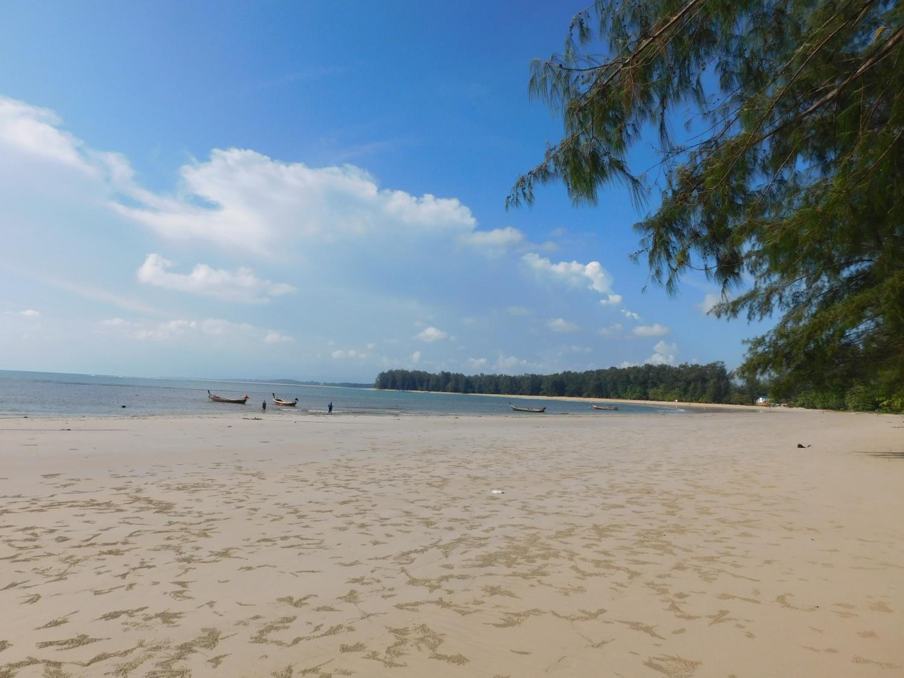 Phuket Sirinapha Resort