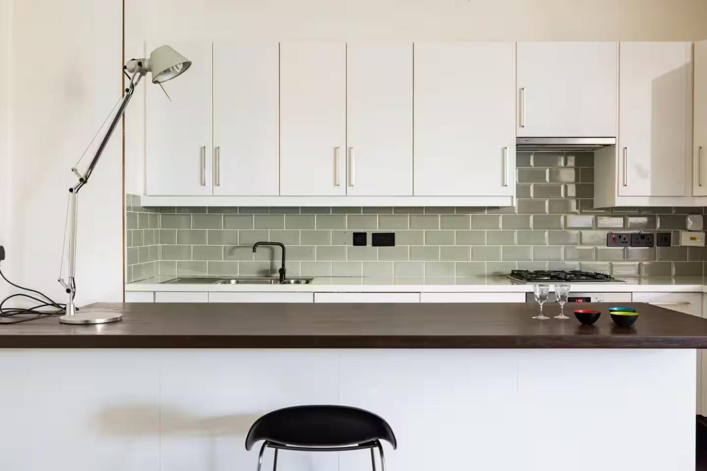 Fairbairn Hall Serviced Apartment