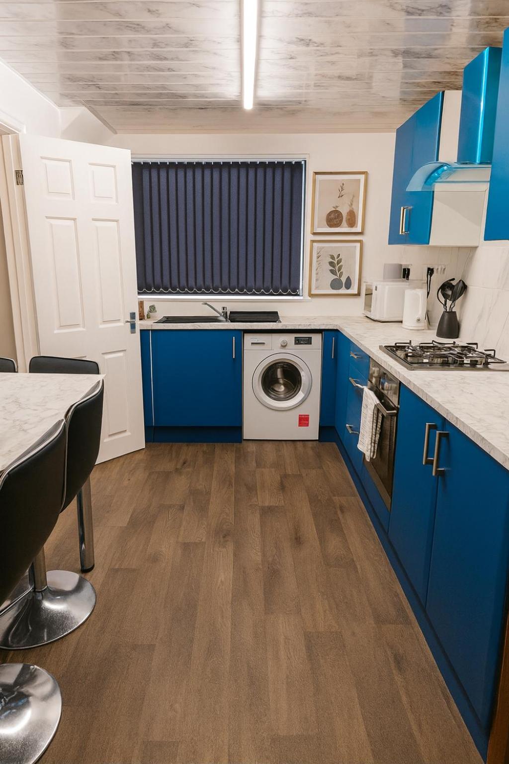 Entire 3BR Home Near Chorlton Water Park and Airport With Parking