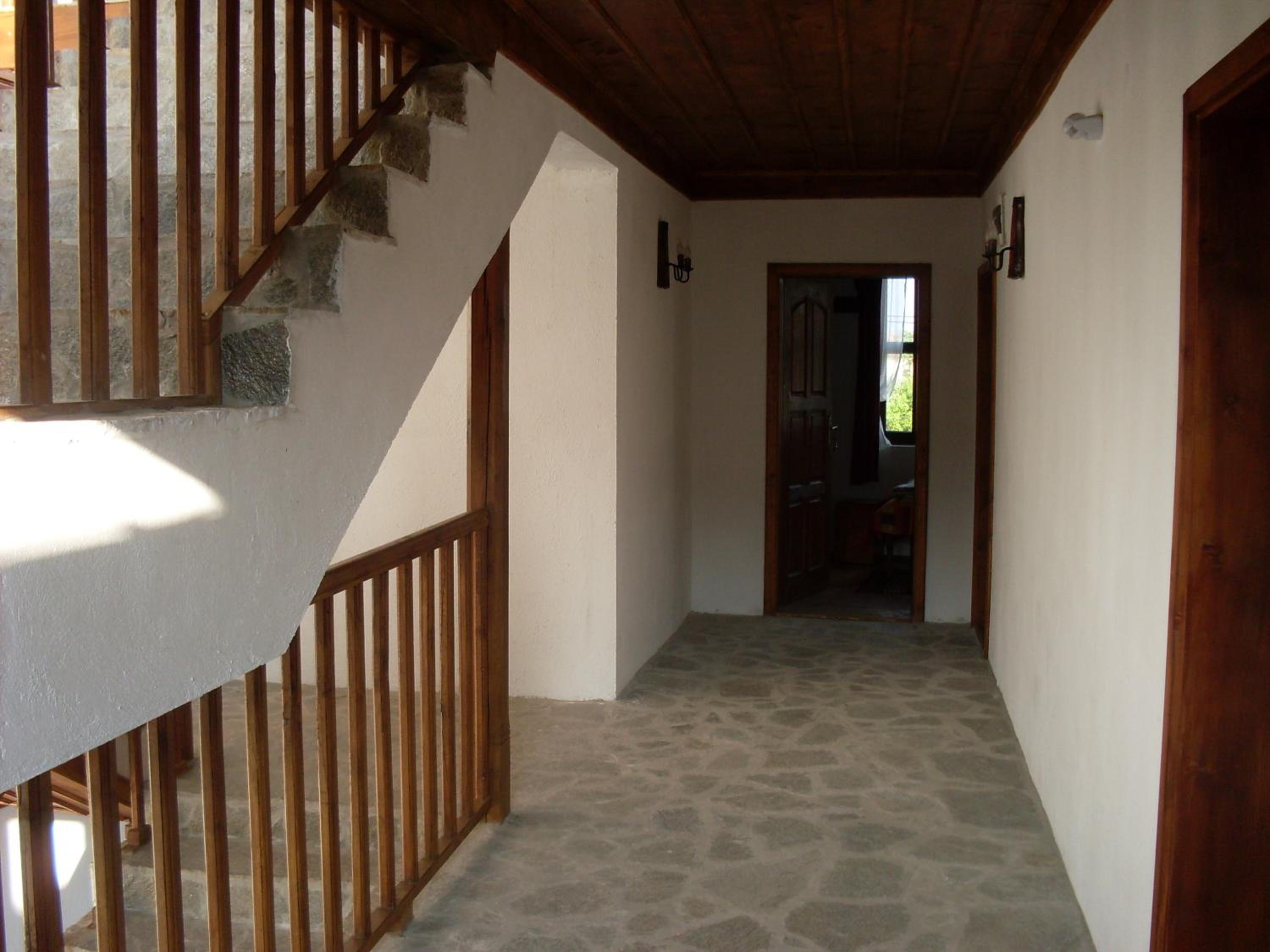 Tsutsovi House
