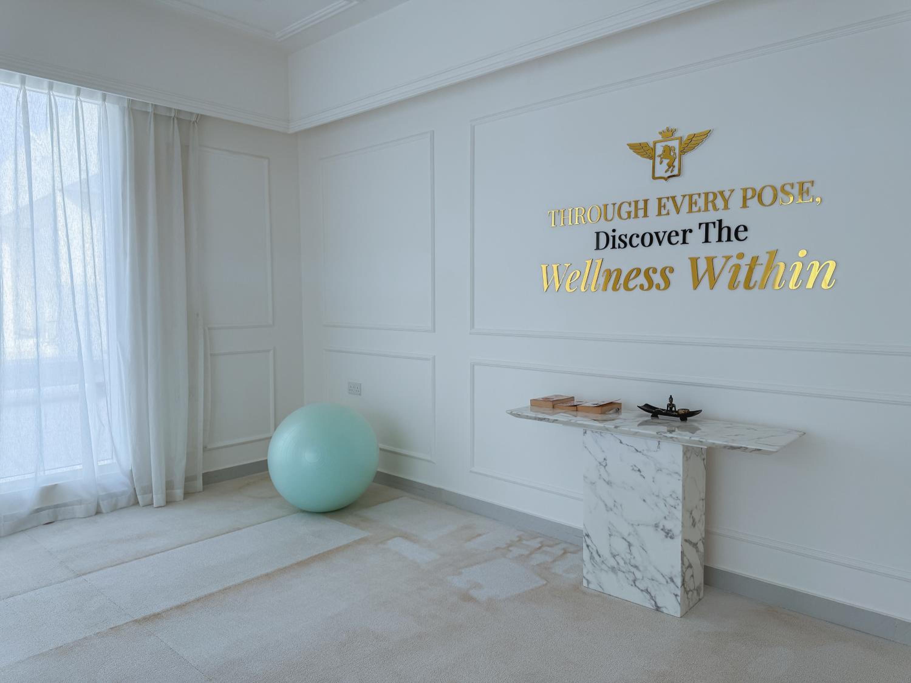 1BR Lagoon View Luxury Spa Retreat near Miracle Garden