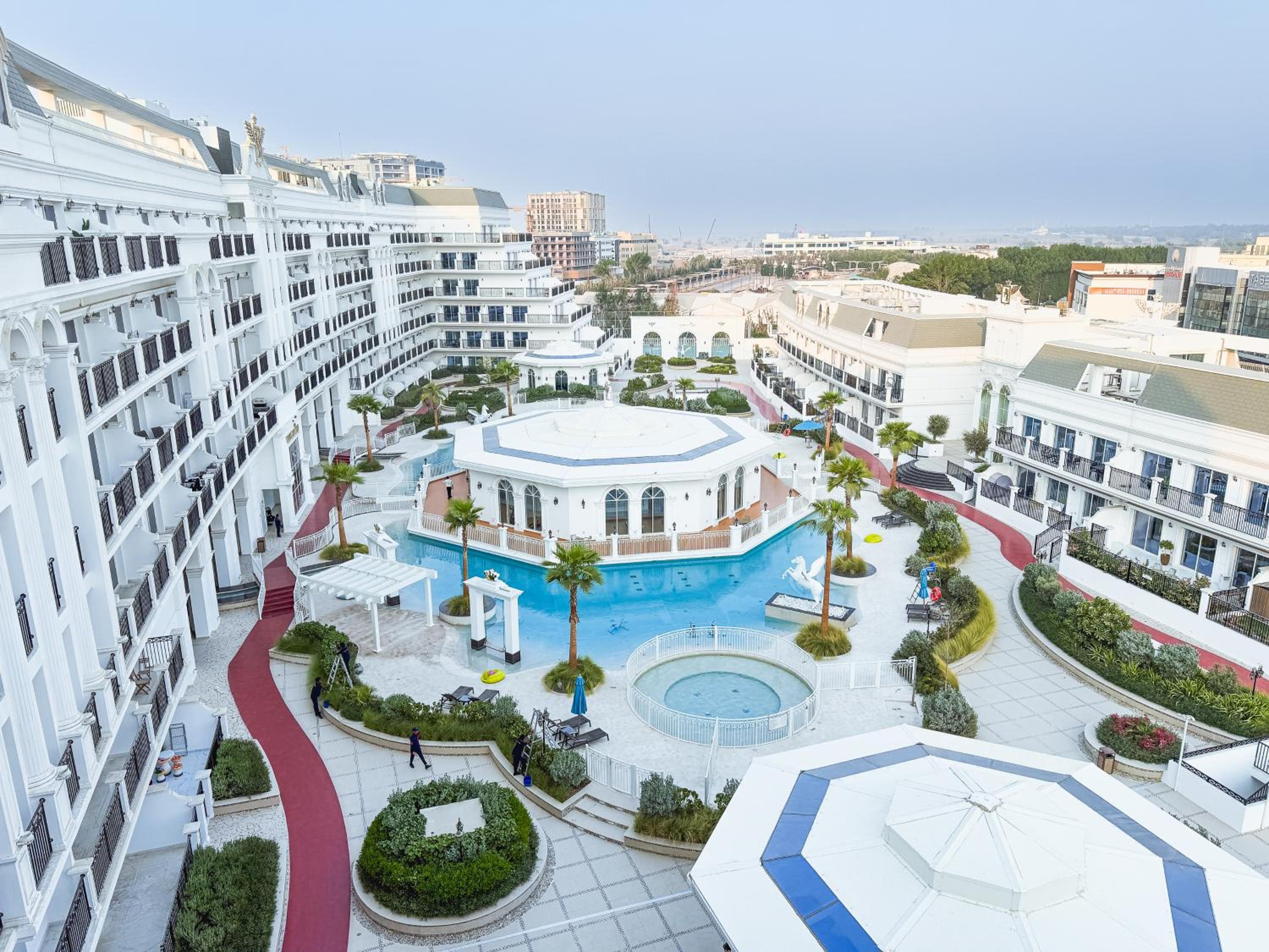 1BR Lagoon View Luxury Spa Retreat near Miracle Garden