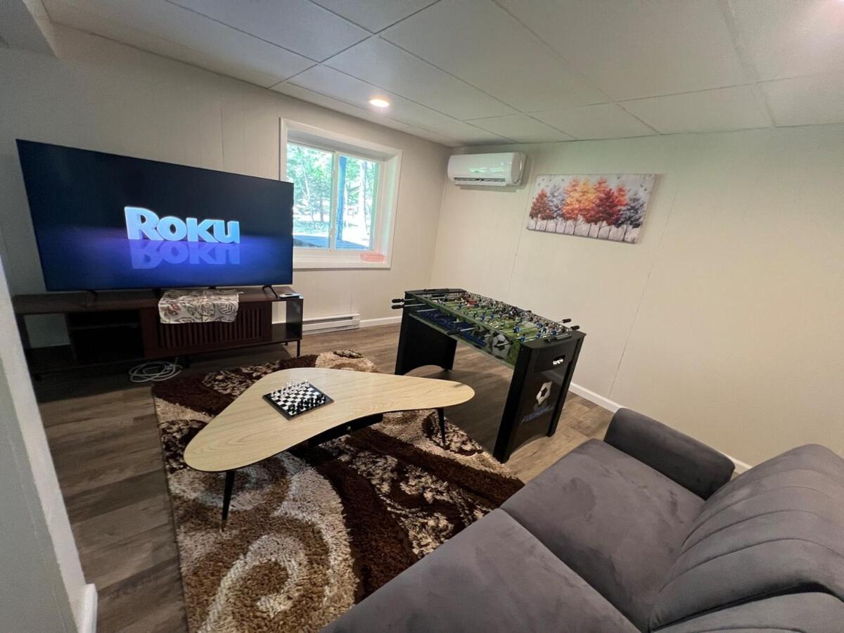 Evergreen Escapes 4 BR with Game Room, Firepit near Kalahari and Camelback