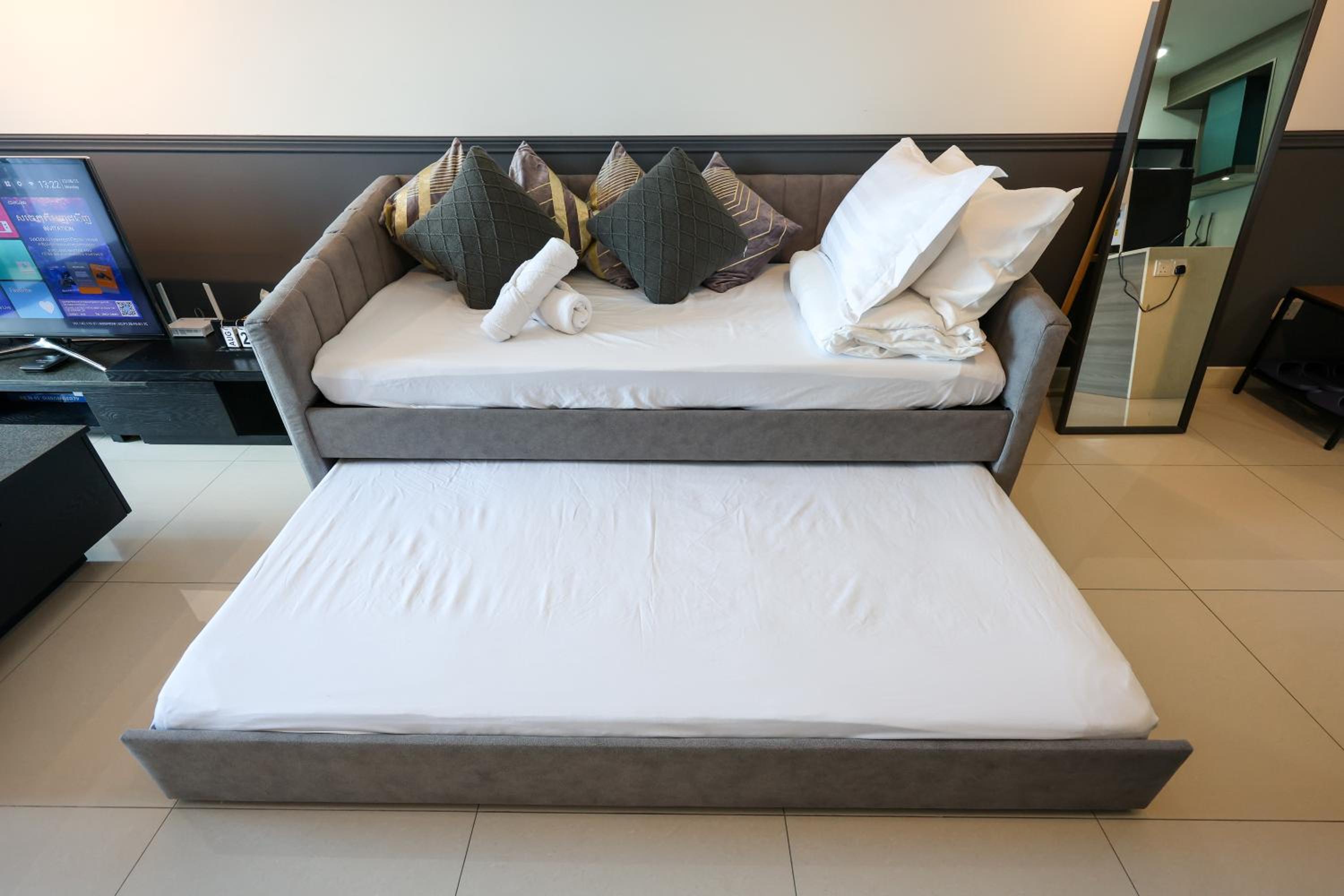 V Residence Sunway Velocity Kuala Lumpur by Vivid Stay