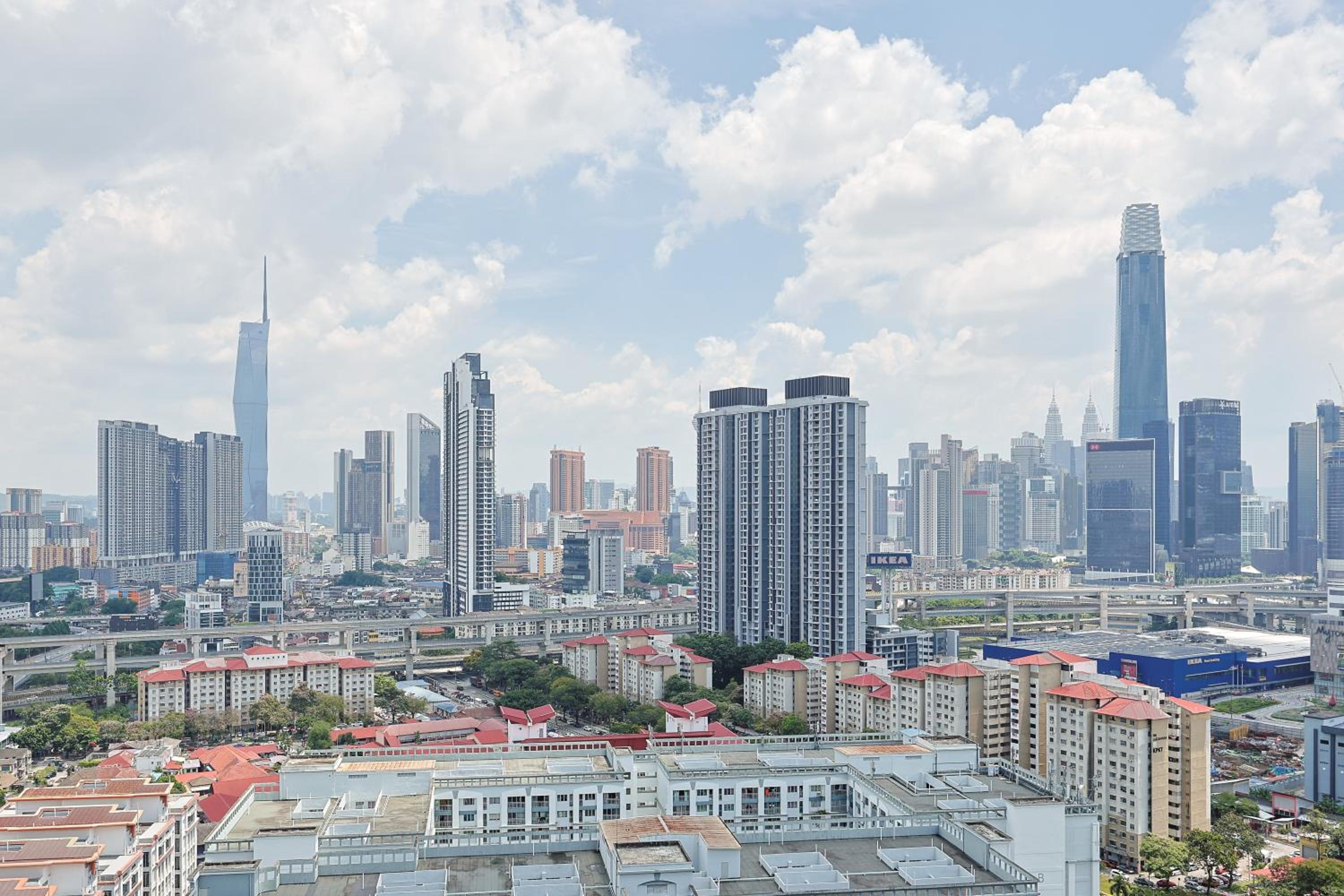 V Residence Sunway Velocity Kuala Lumpur by Vivid Stay