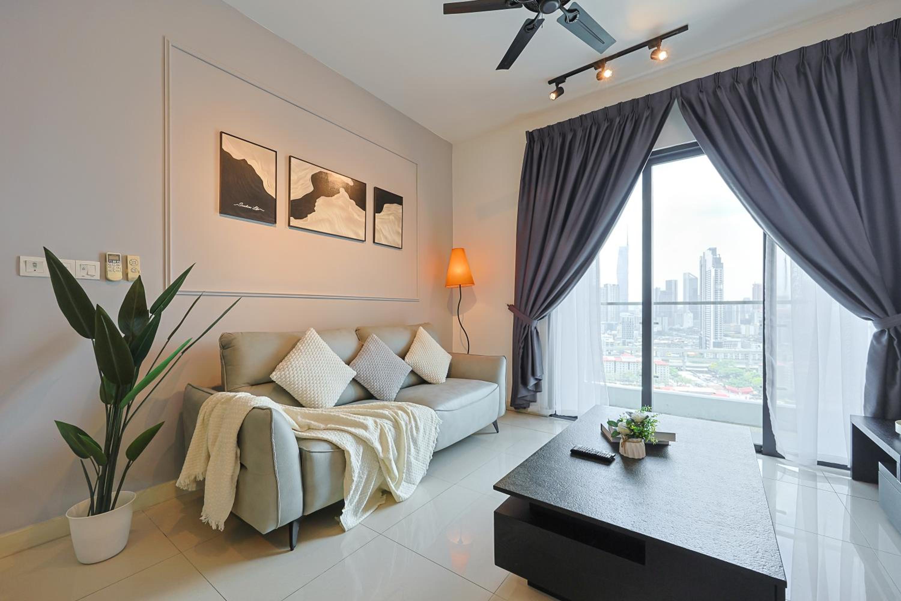 V Residence Sunway Velocity Kuala Lumpur by Vivid Stay