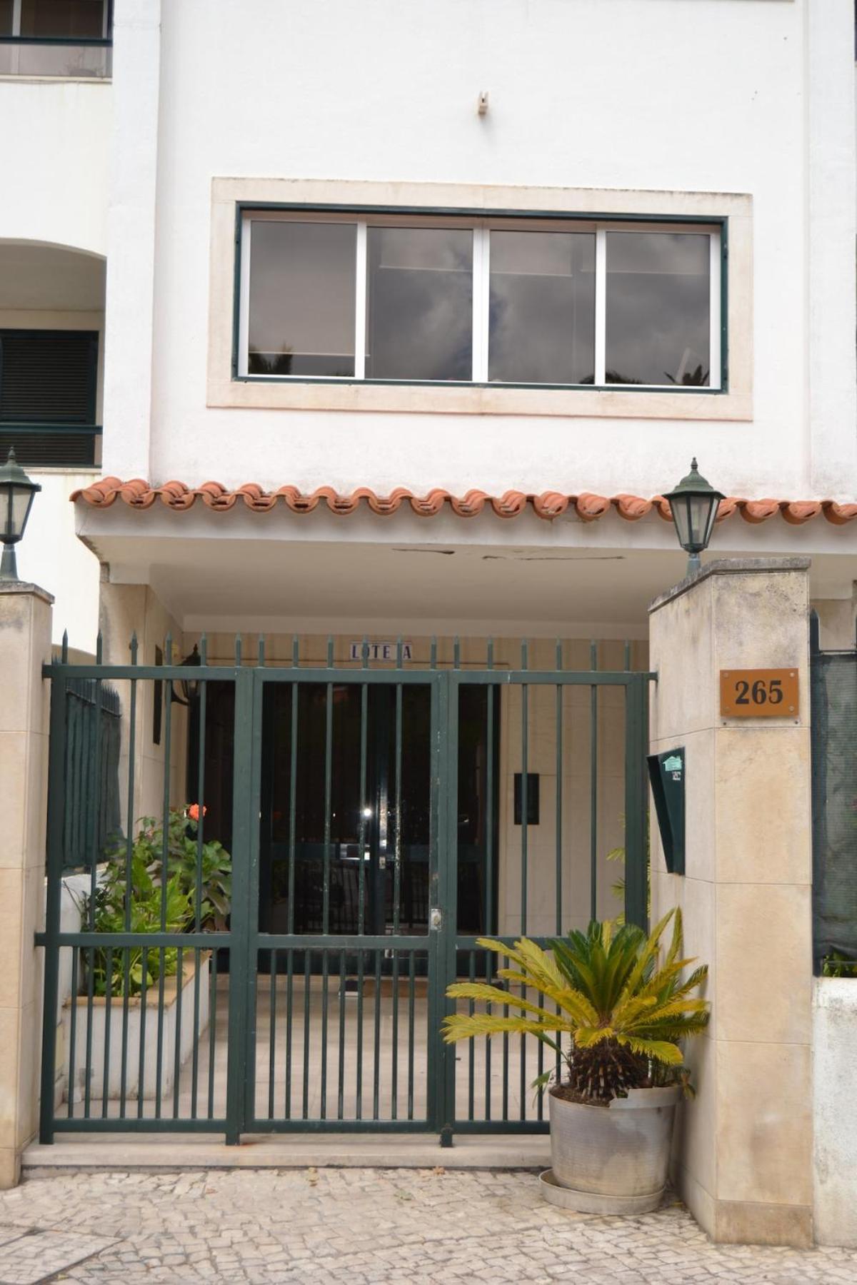 Luxury apartment in Monte Estoril