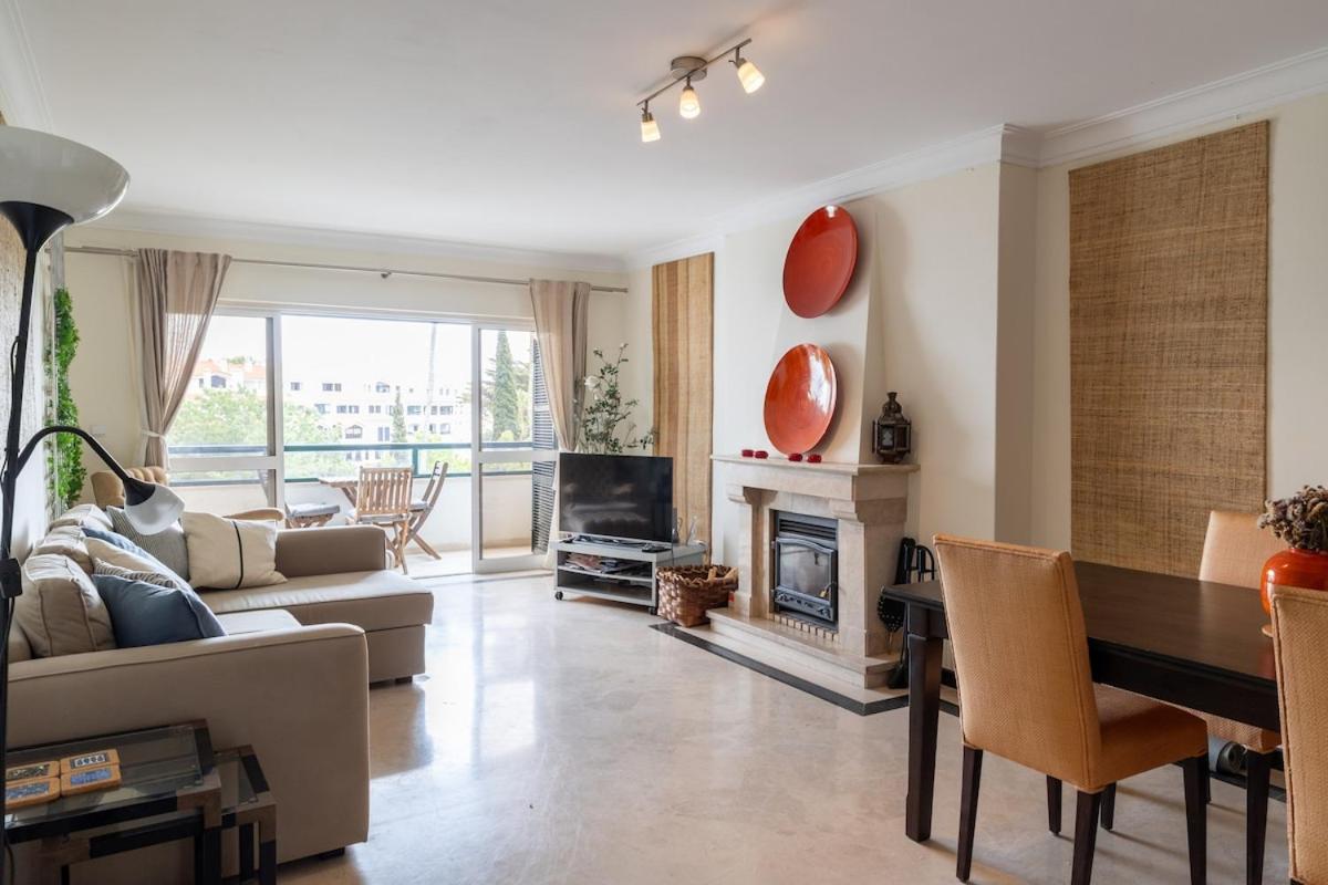 Luxury apartment in Monte Estoril
