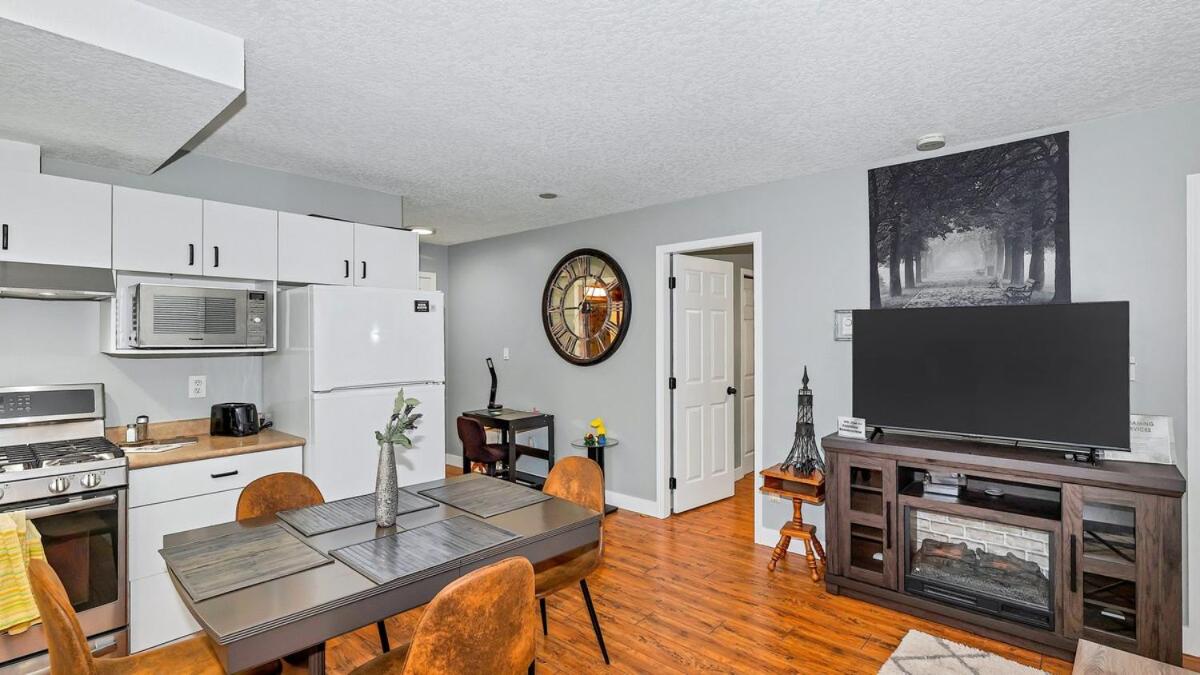 Knockan Hill Rentals - Ground Floor Suite