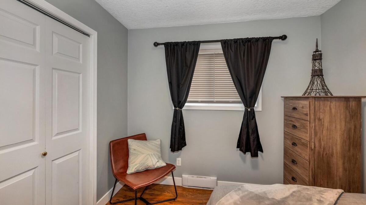 Knockan Hill Rentals - Ground Floor Suite