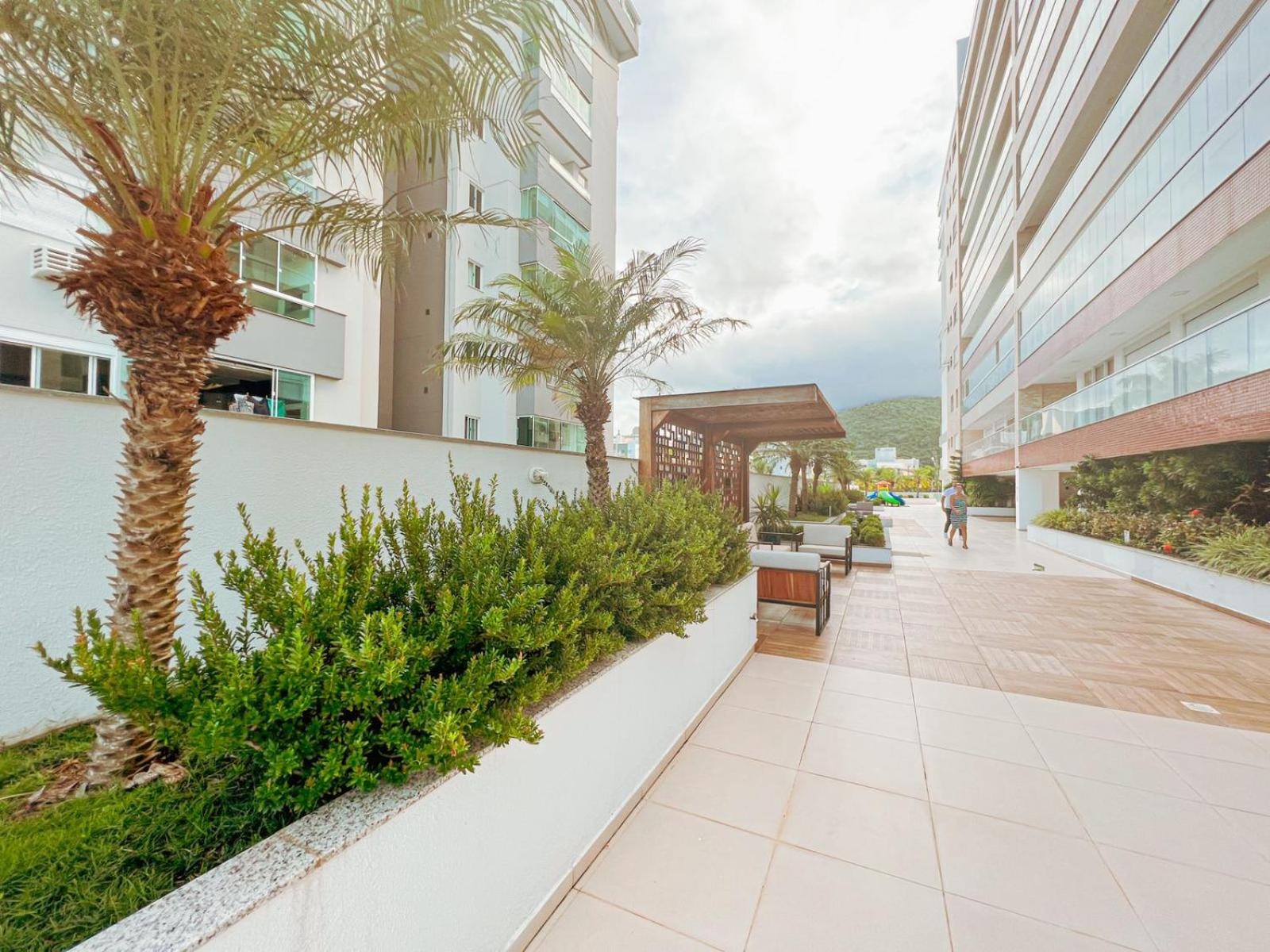 Palmas Maravilhoso Beach Apartment!