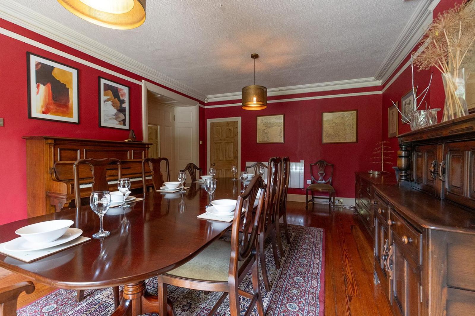 RAYGILL HOUSE - Spacious Family Retreat in Scenic North Yorkshire - Hot tub hire available