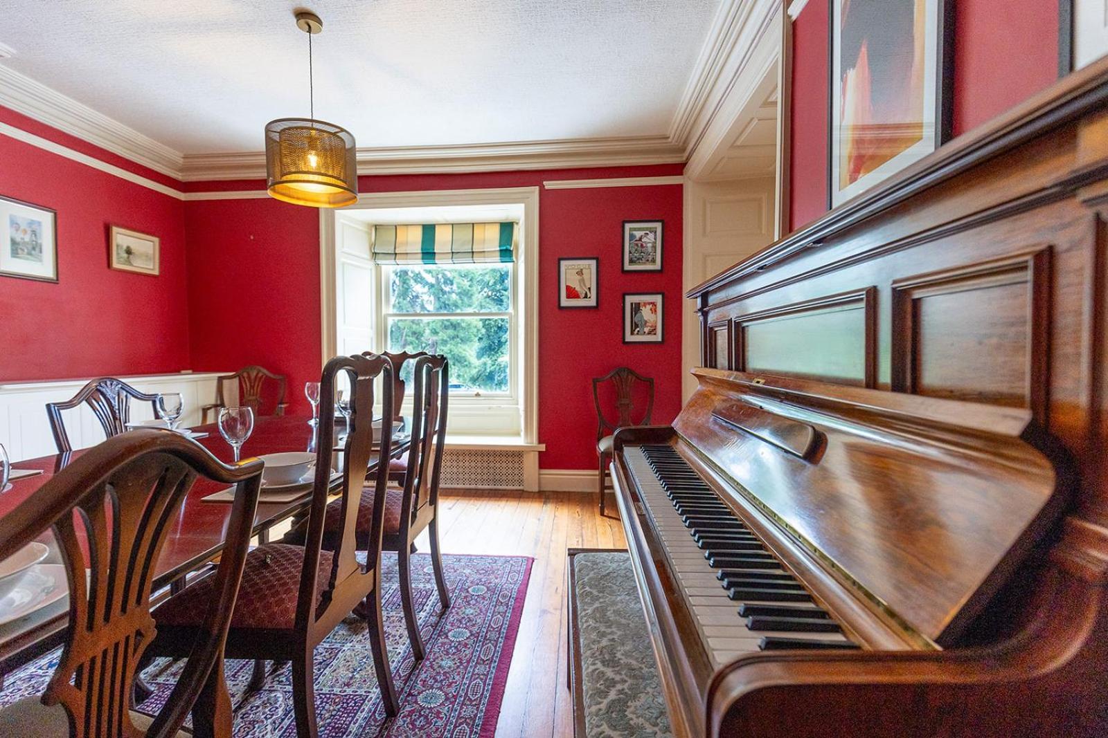 RAYGILL HOUSE - Spacious Family Retreat in Scenic North Yorkshire - Hot tub hire available