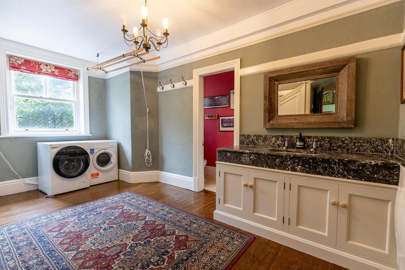 RAYGILL HOUSE - Spacious Family Retreat in Scenic North Yorkshire - Hot tub hire available