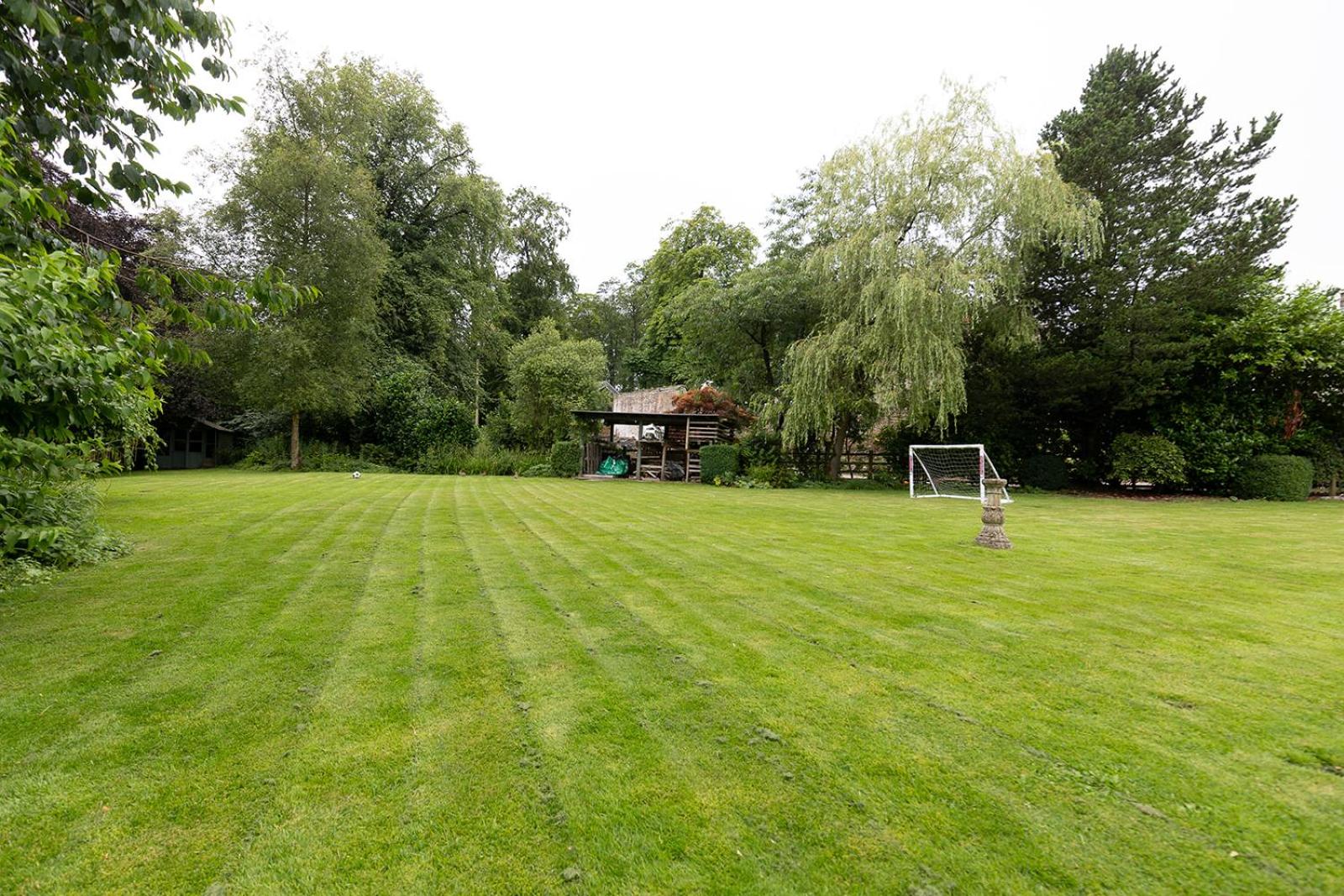 RAYGILL HOUSE - Spacious Family Retreat in Scenic North Yorkshire - Hot tub hire available