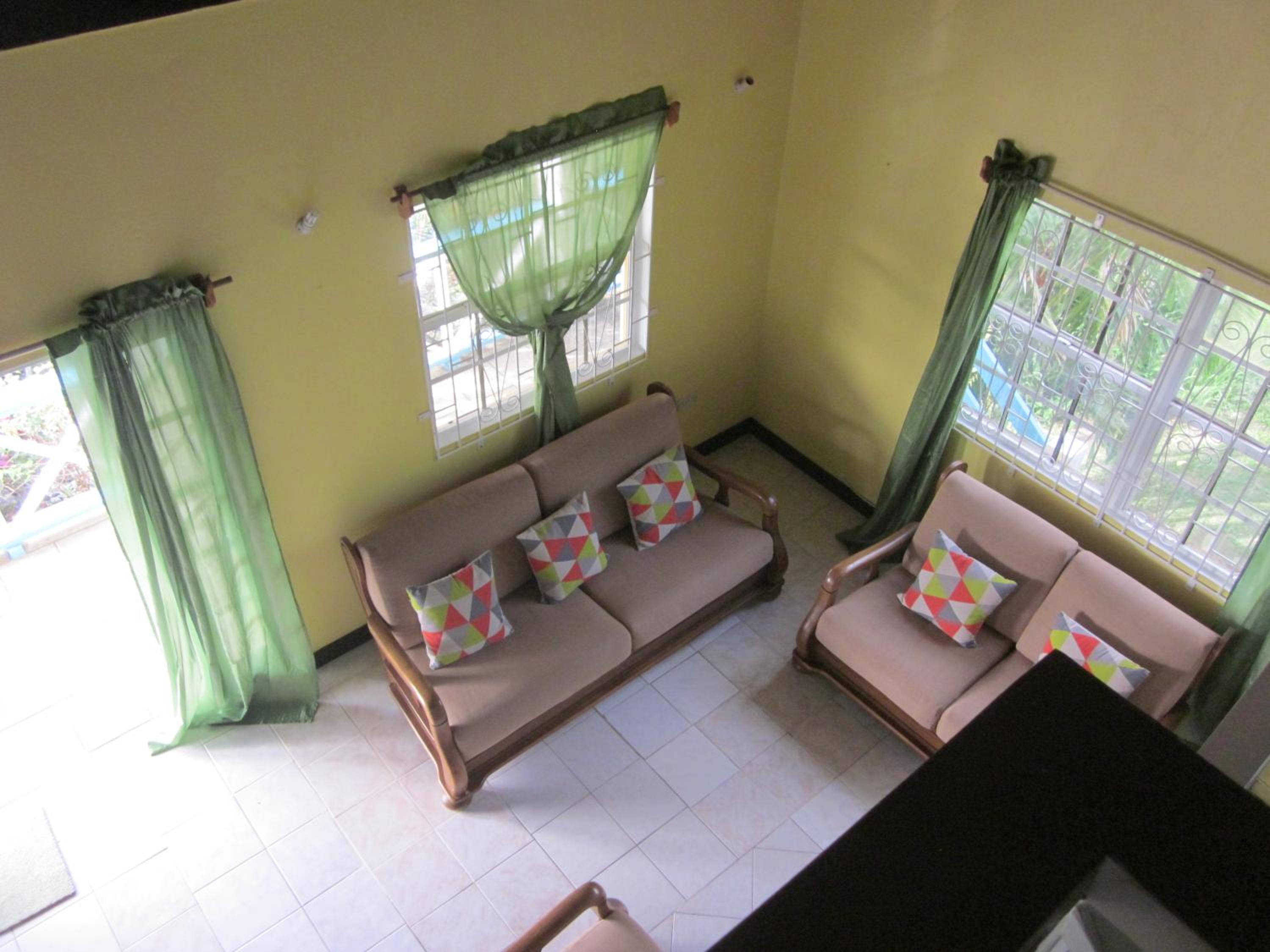 Buttercup Cottage Apartments