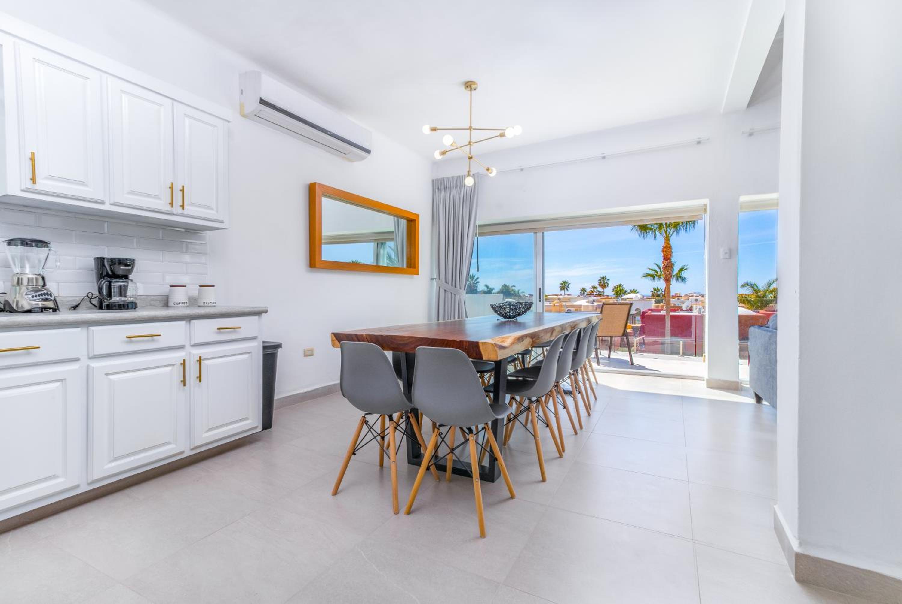 Dome Getaway - Pool, Ocean View & Beach Access