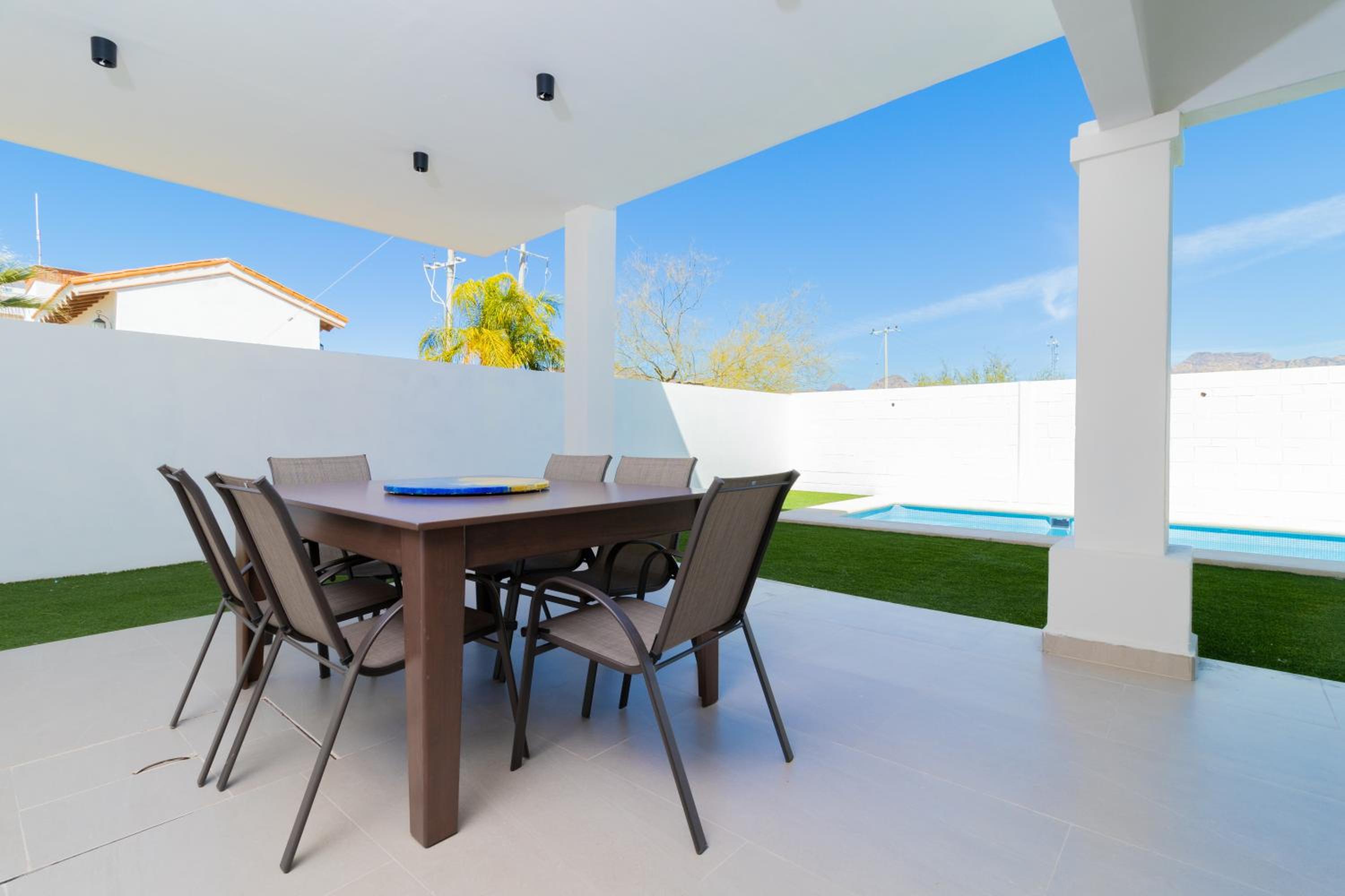 Dome Getaway - Pool, Ocean View & Beach Access