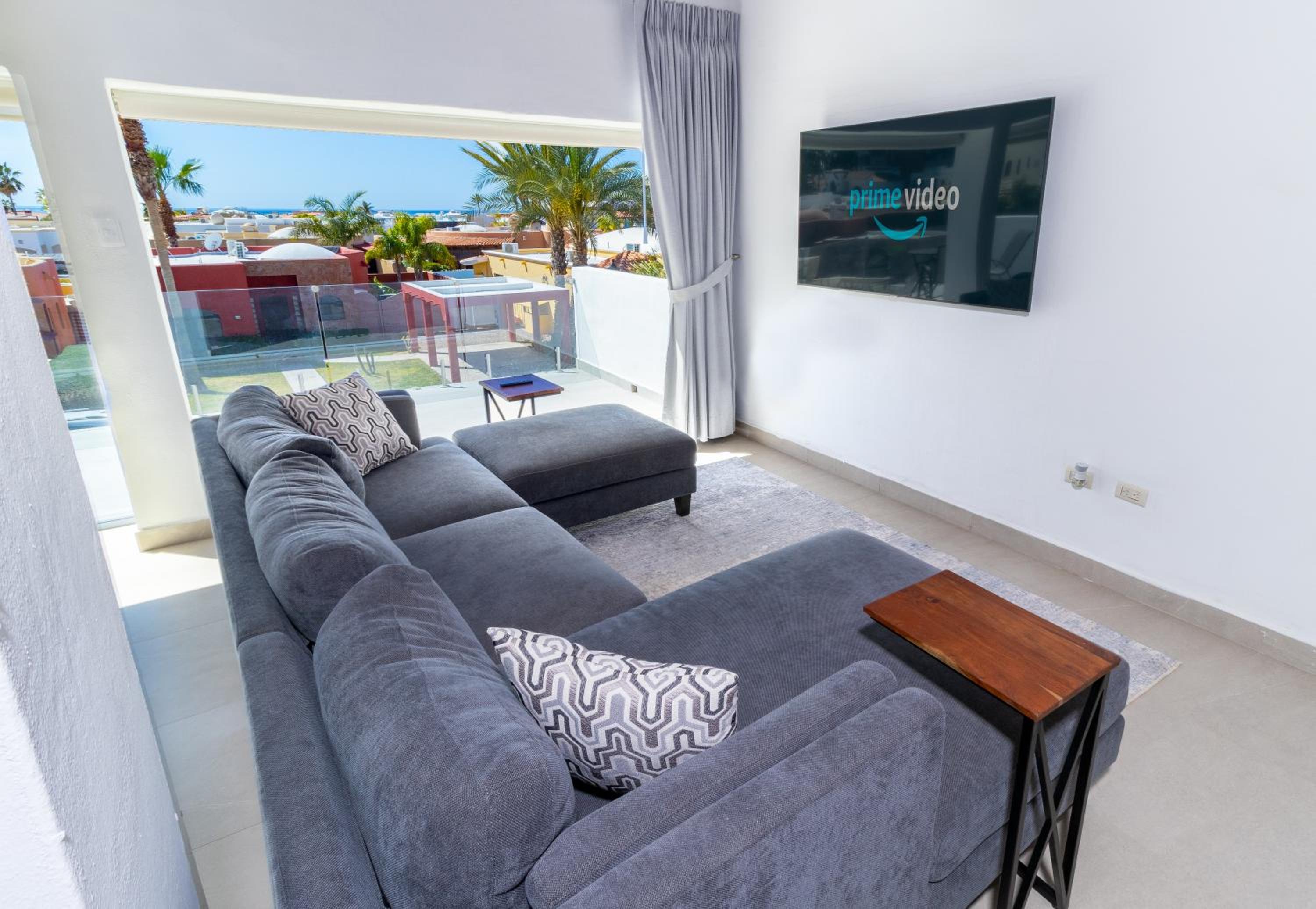 Dome Getaway - Pool, Ocean View & Beach Access