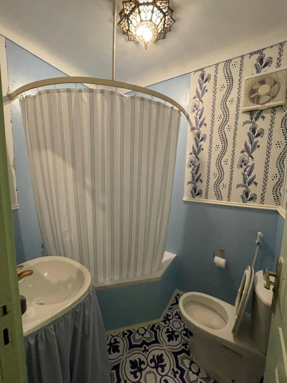 Cozy Dokki khan DownTowen