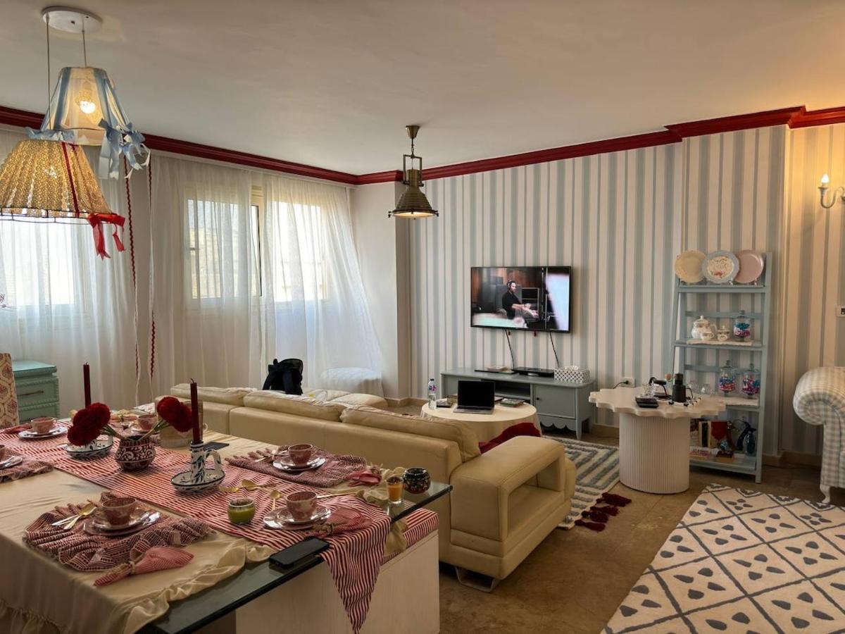 Cozy Dokki khan DownTowen