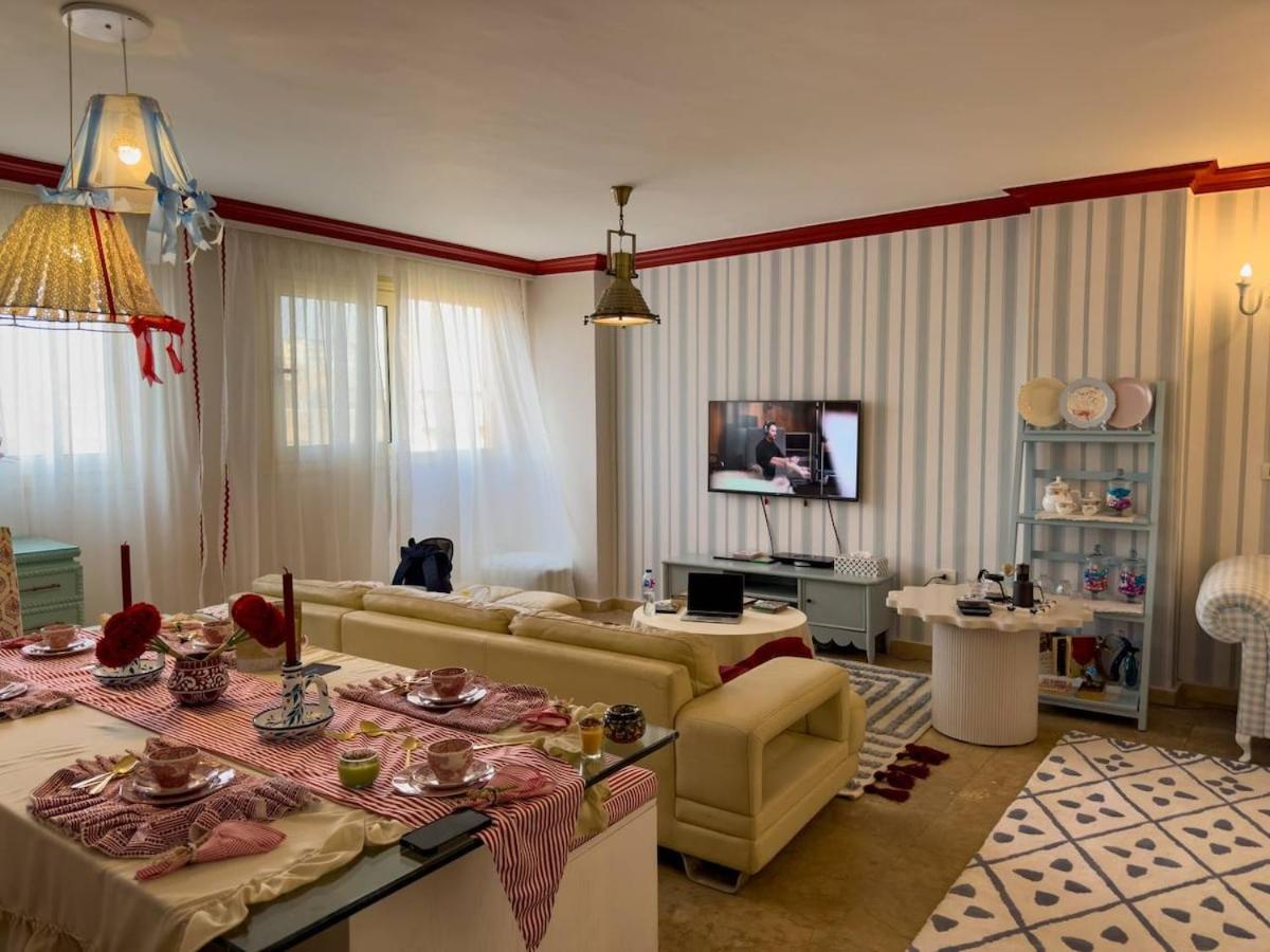 Cozy Dokki khan DownTowen