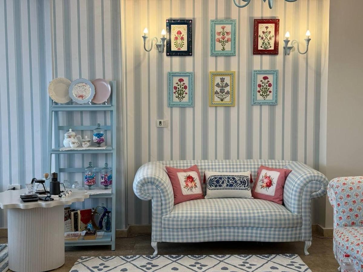Cozy Dokki khan DownTowen