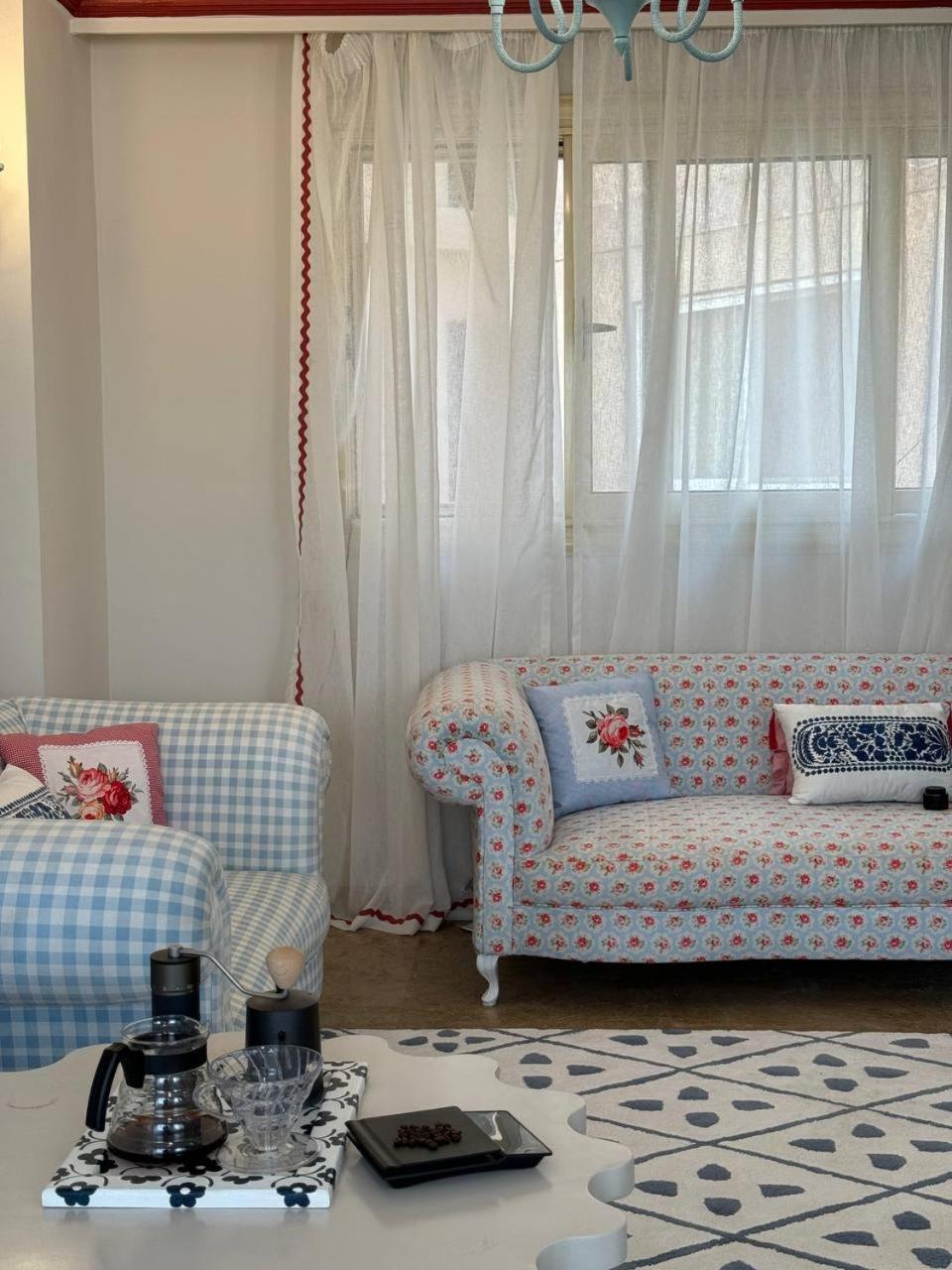 Cozy Dokki khan DownTowen