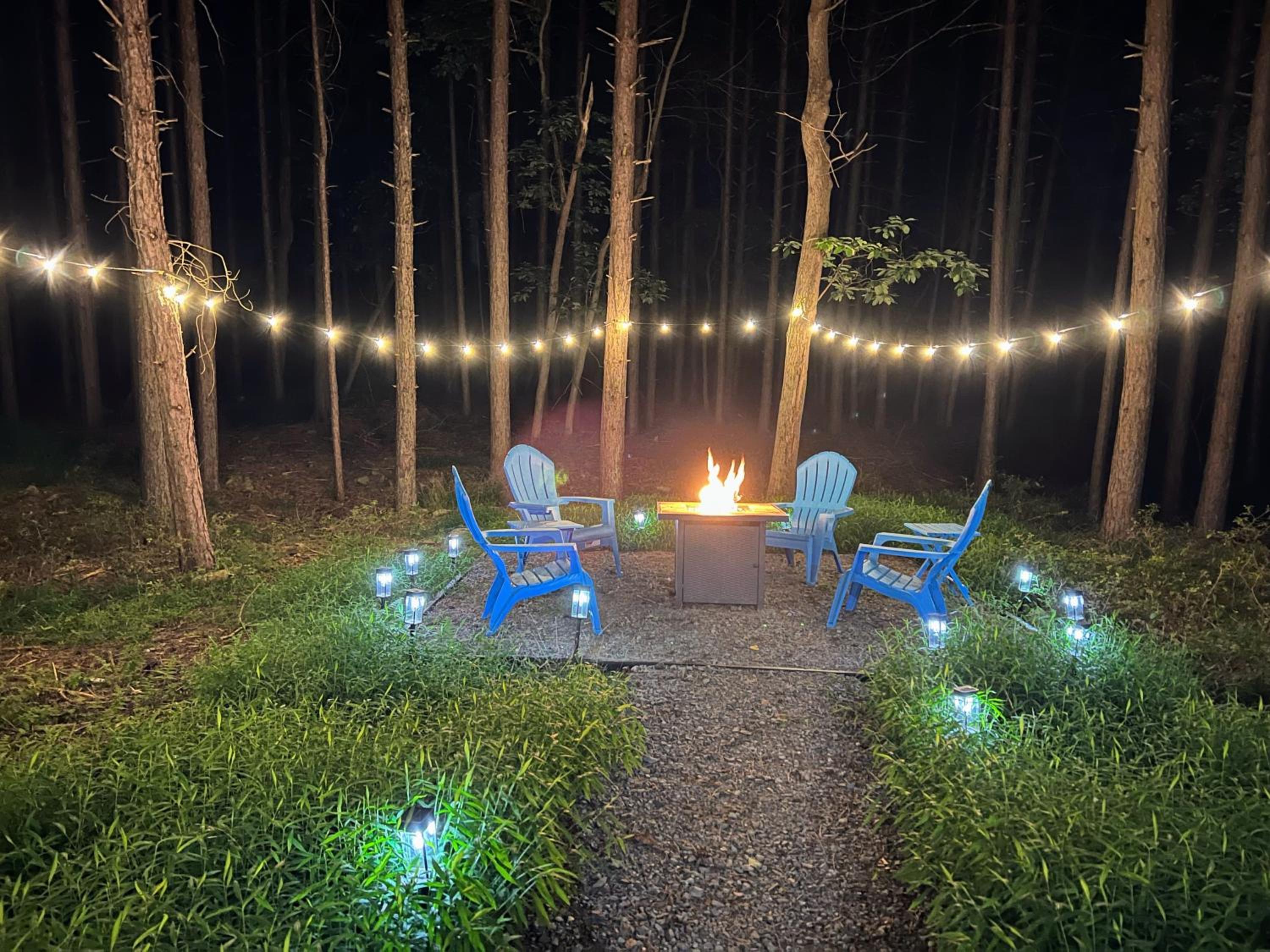 Evergreen Escapes 4 BR with Game Room, Firepit near Kalahari and Camelback