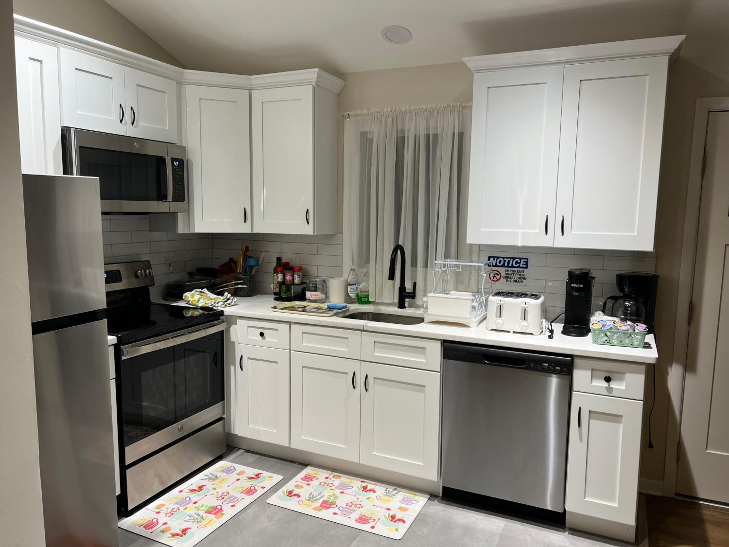 Evergreen Escapes 4 BR with Game Room, Firepit near Kalahari and Camelback